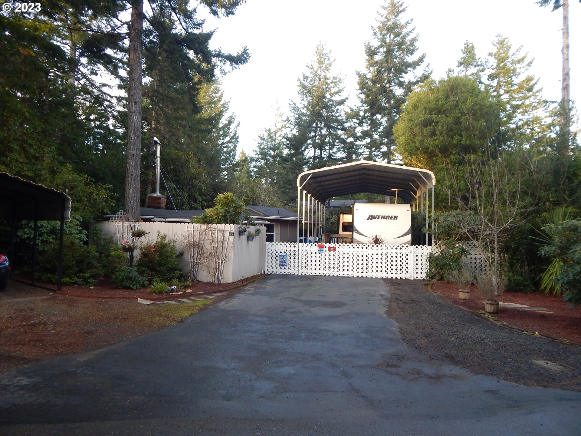 254 OUTER DR, Florence, OR 97439