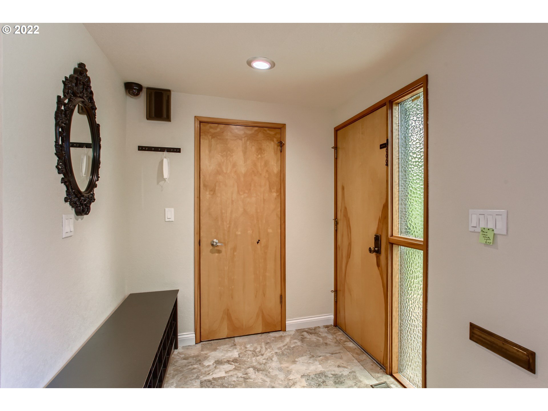 Entrance/Foyer