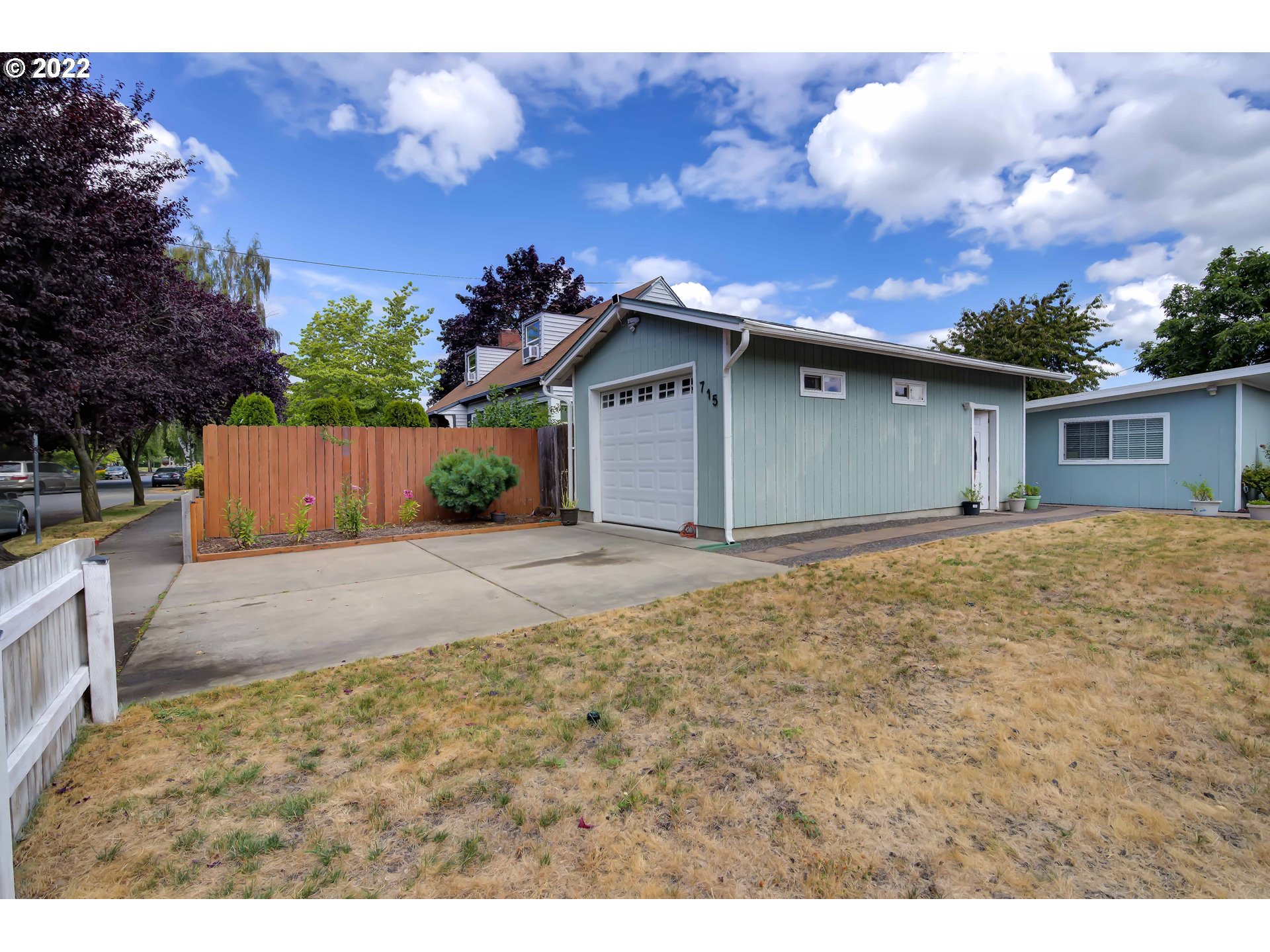 715  V St, Vancouver, WA 98661