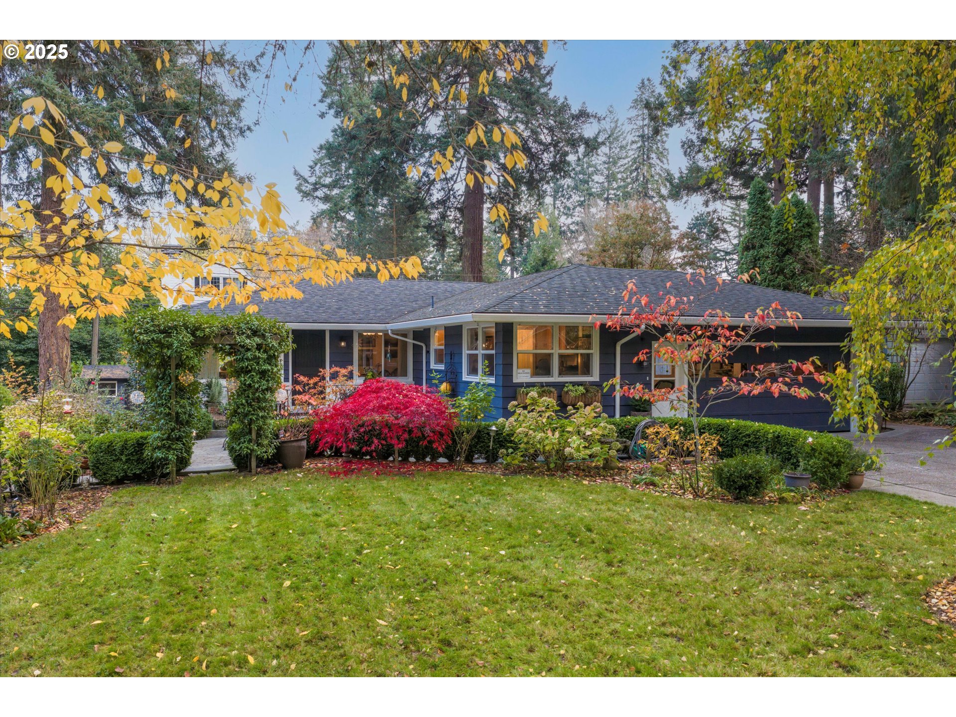 675 10TH ST, Lake Oswego, OR, 97034