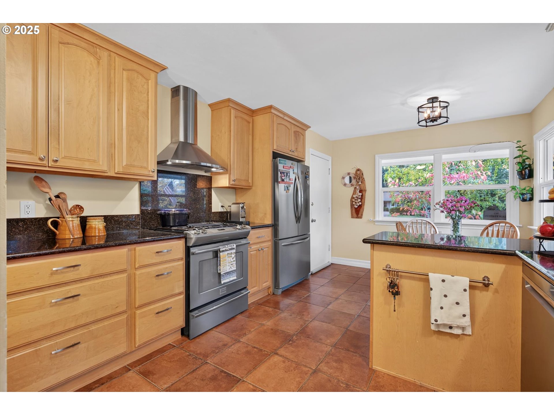 675 10TH ST, Lake Oswego, OR, 97034