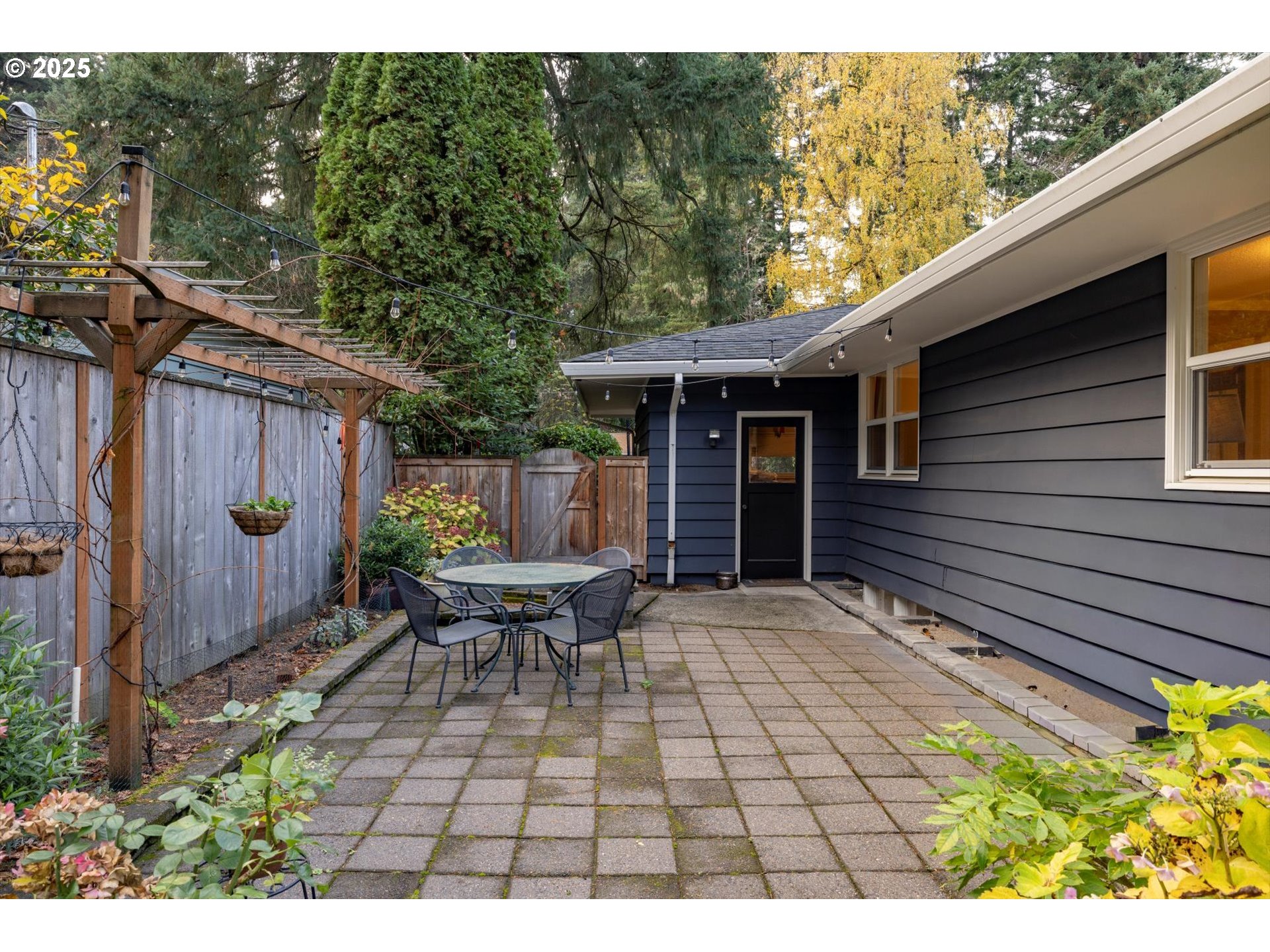 675 10TH ST, Lake Oswego, OR, 97034