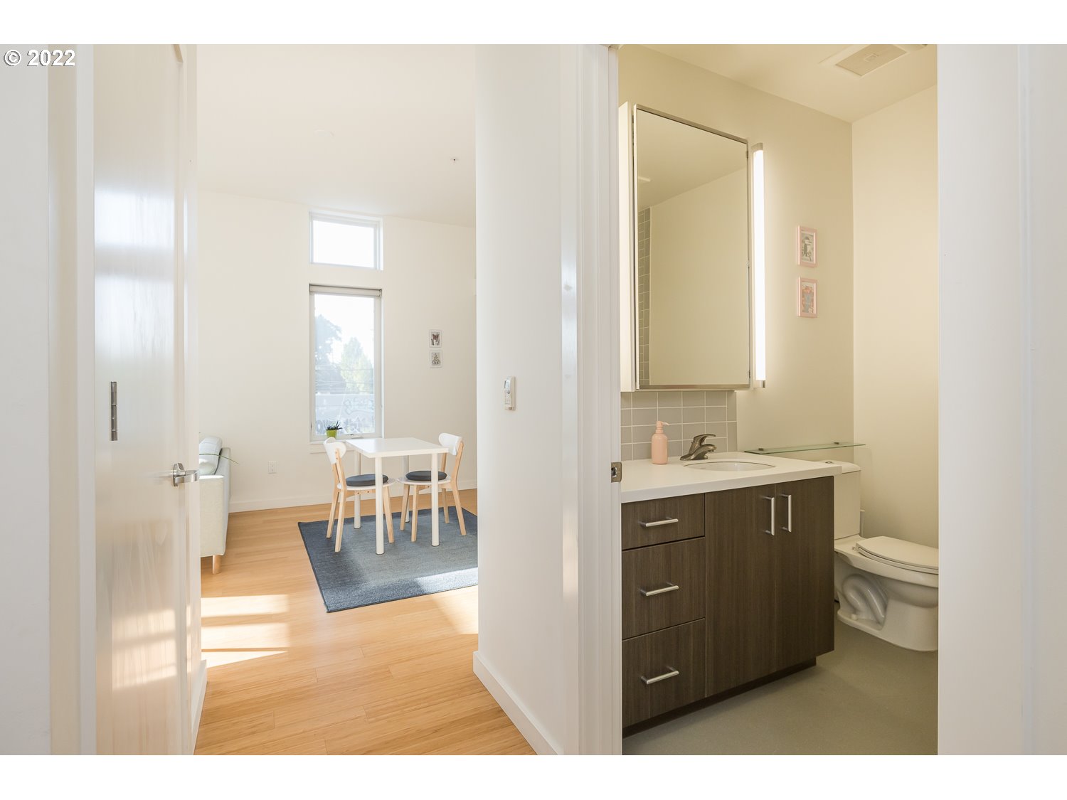 Photo #6: 22394148 Listing 