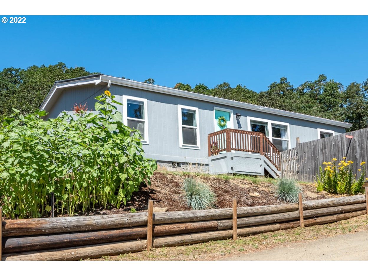 Immaculate move in ready home in the heart of the small town of Monroe. Don't miss out on this very well taken care of home in a great location with beautiful views. Recently updated with new flooring, cabinets, countertops, appliances and more.