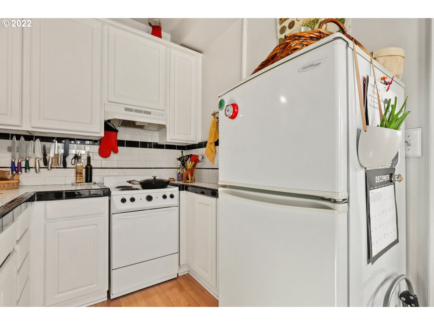 Photo #4: 22399289 Listing 