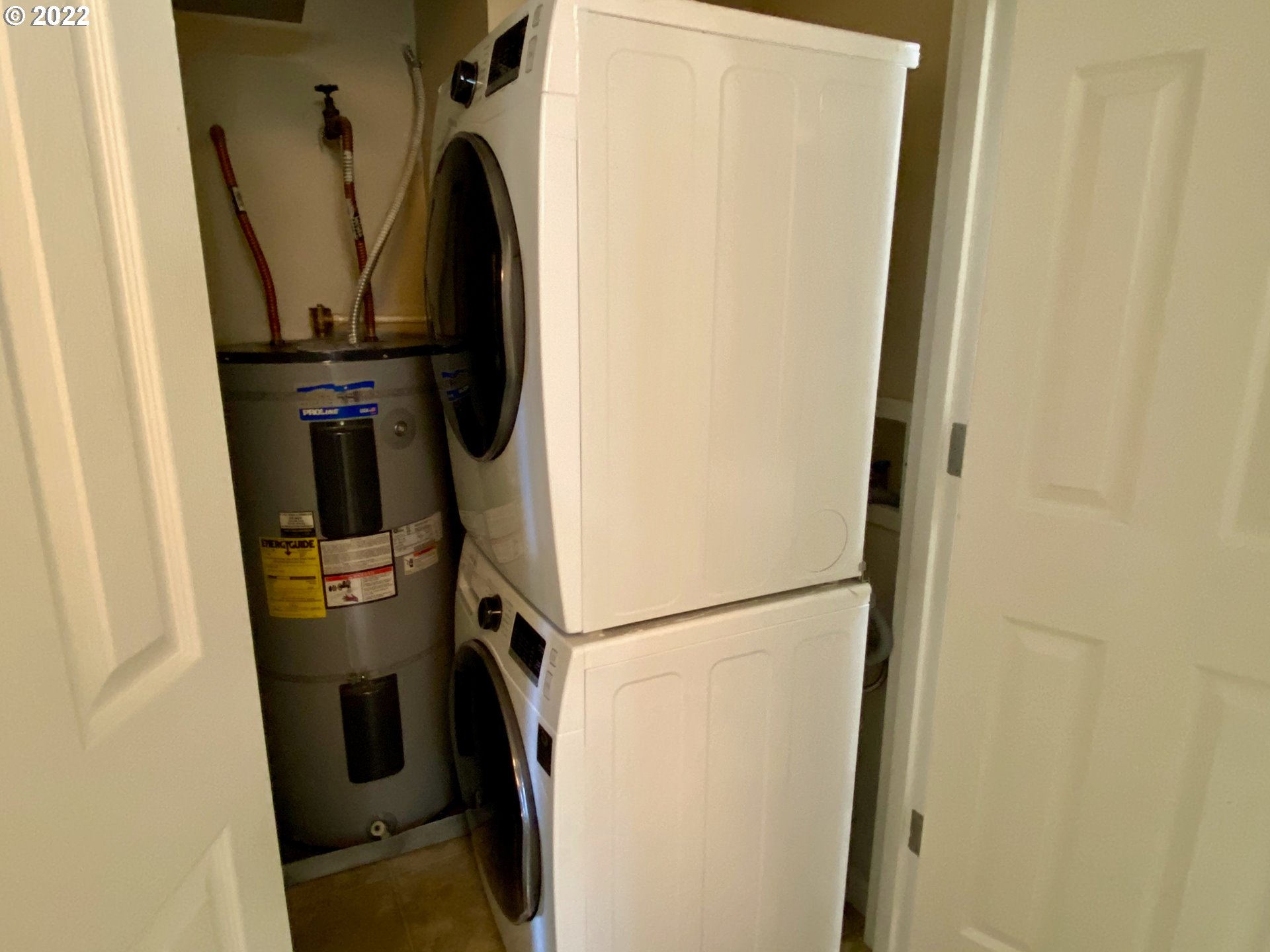Photo #2: 22399711 Listing 
