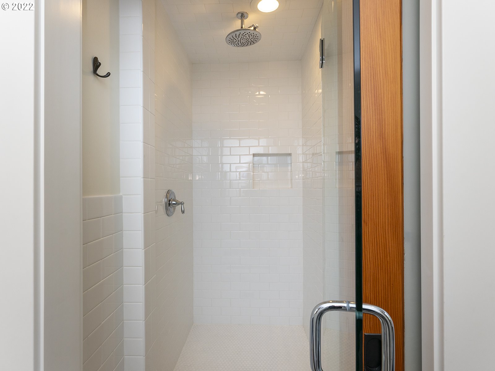 Photo #3: 22400853 Listing 