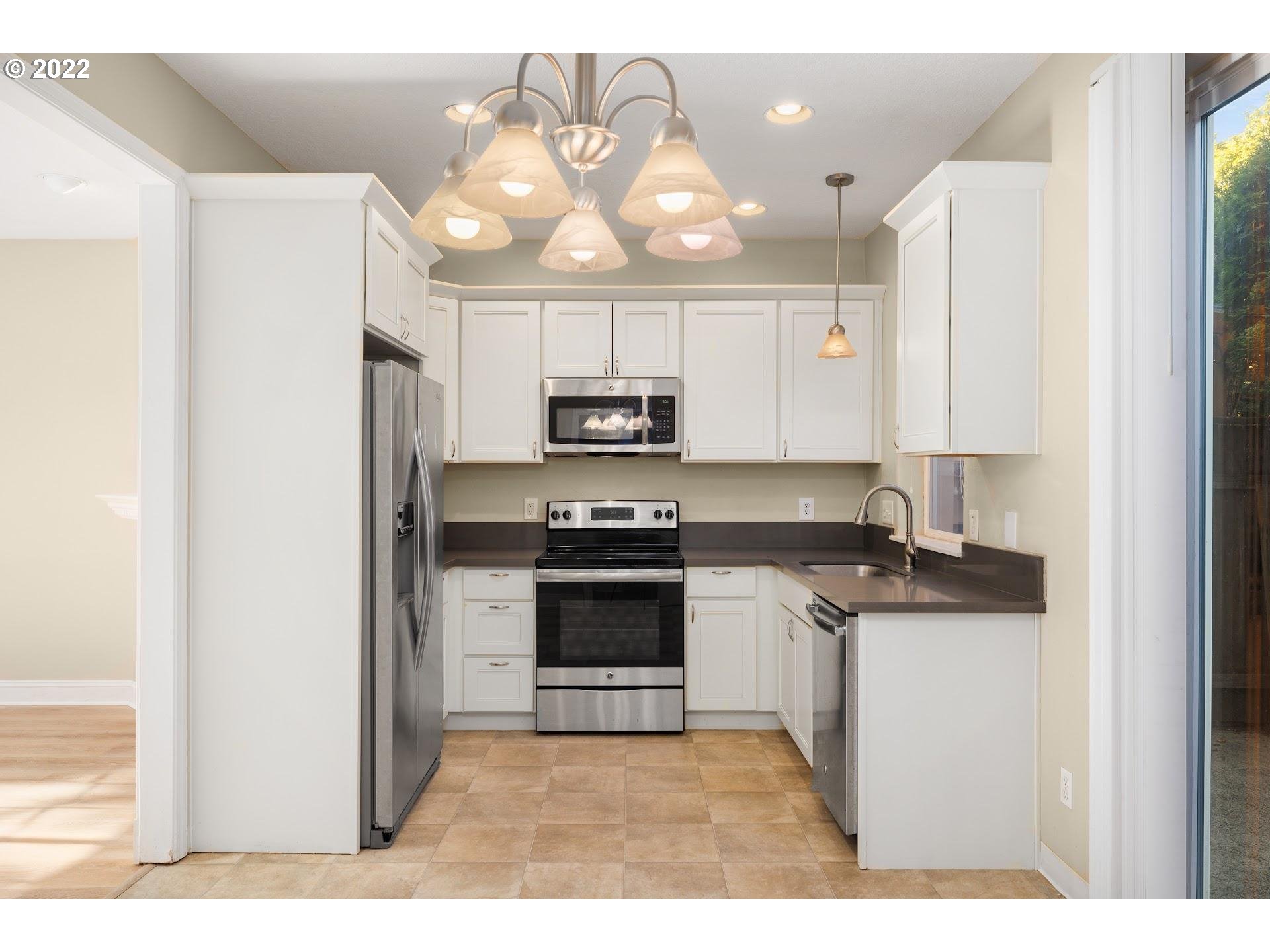 Photo #4: 22405151 Listing 