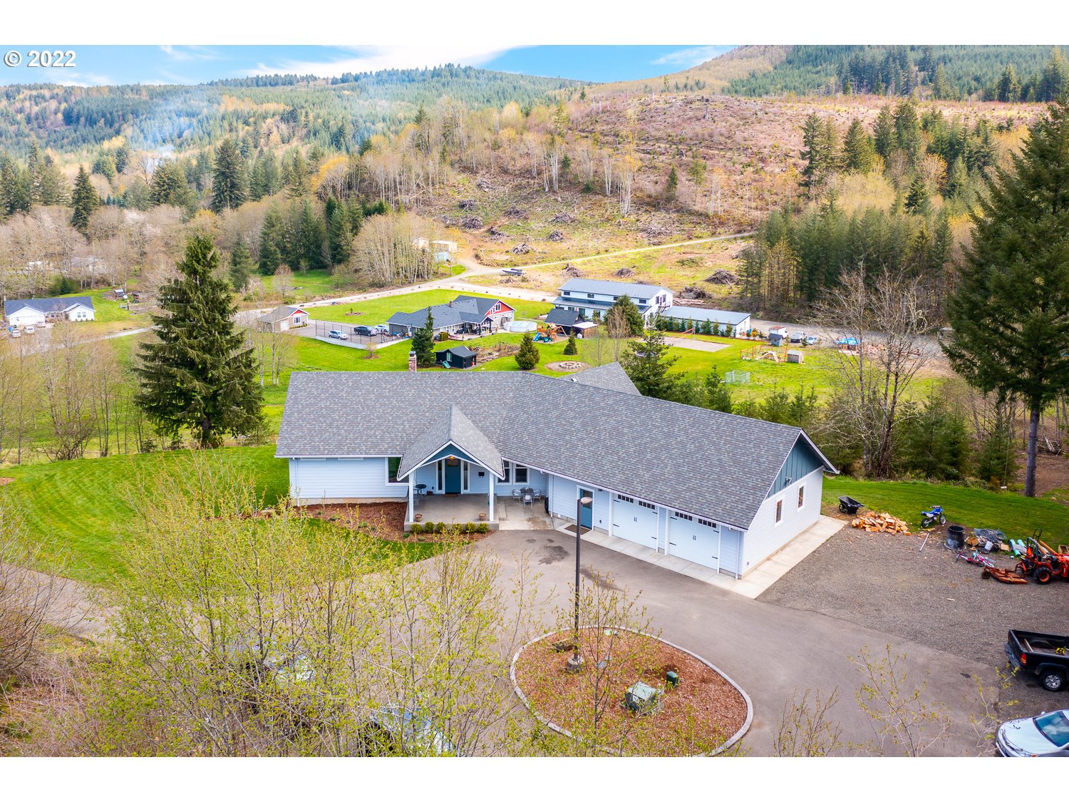 27605 NE Felkel Rd, Yacolt, WA 98675