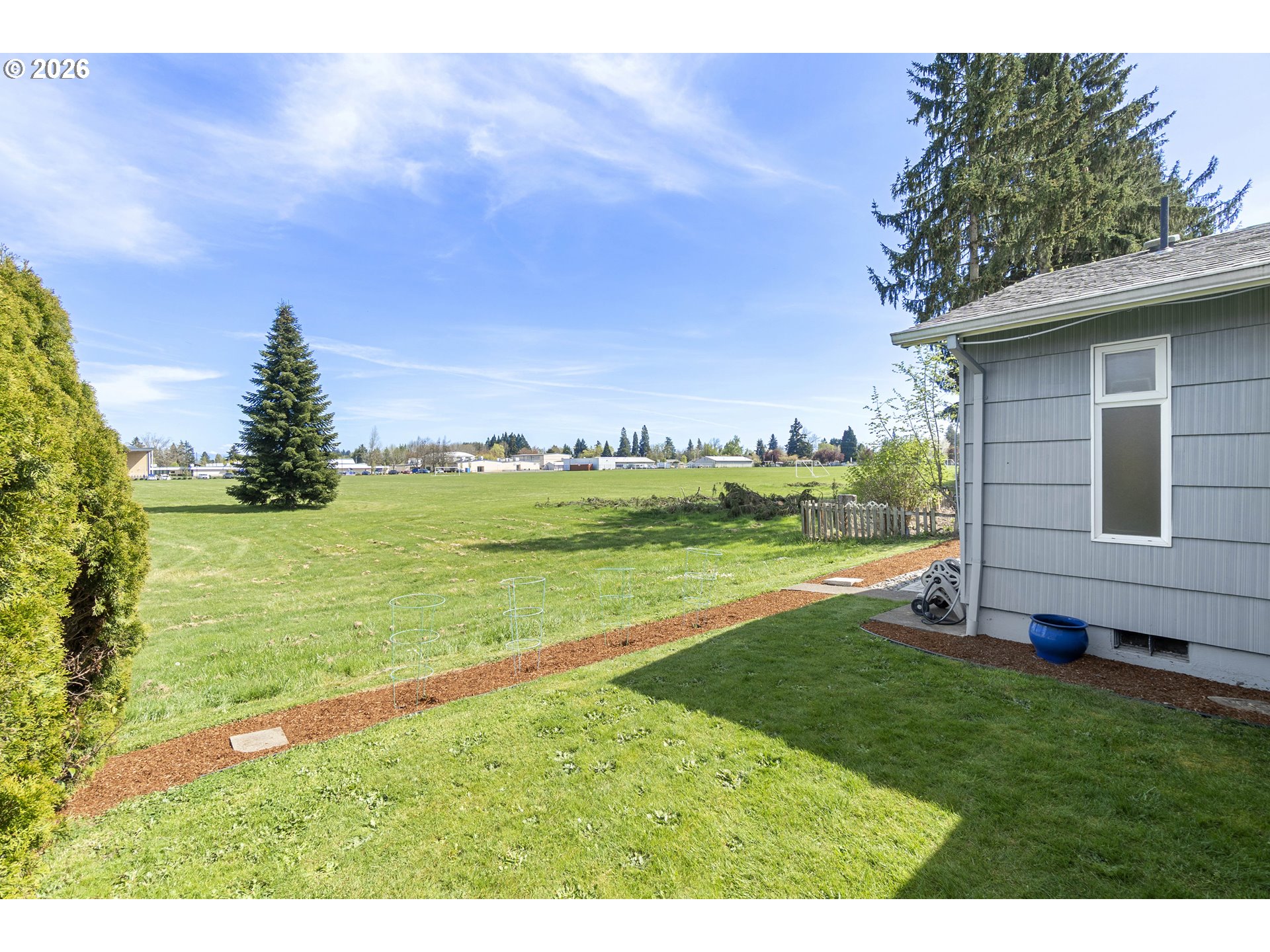 1070 ASTOR WAY, Woodburn, OR, 97071