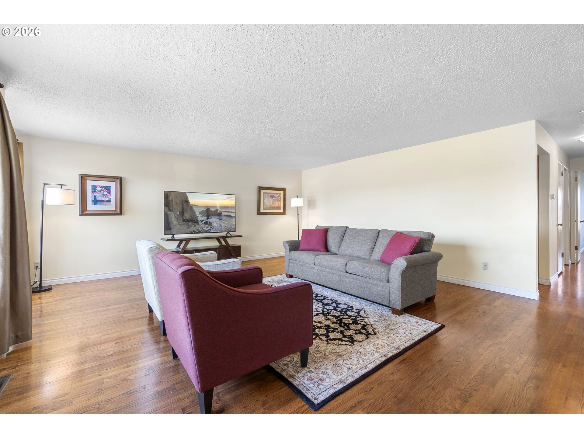 1070 ASTOR WAY, Woodburn, OR, 97071