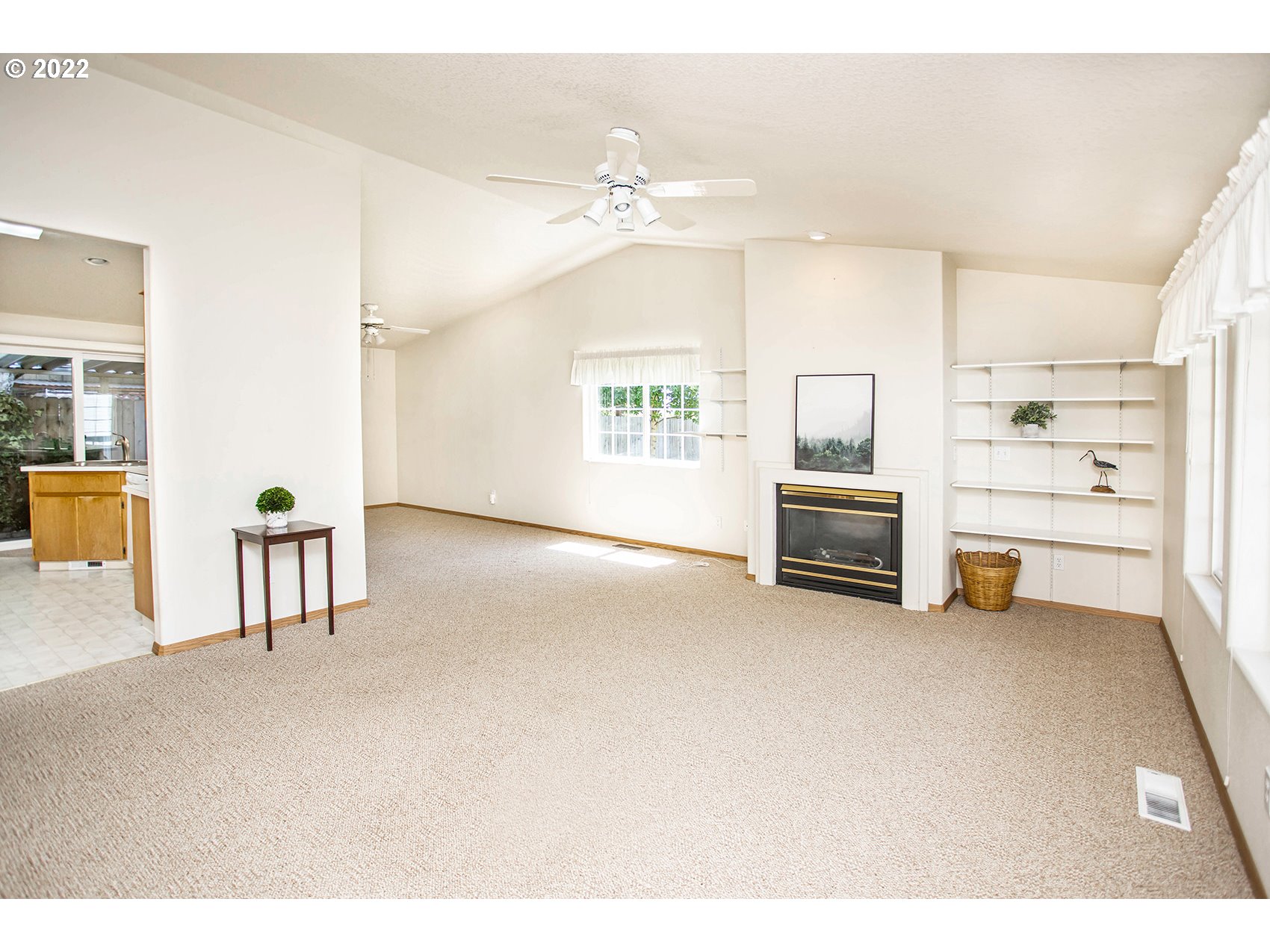 Photo #3: 22410420 Listing 