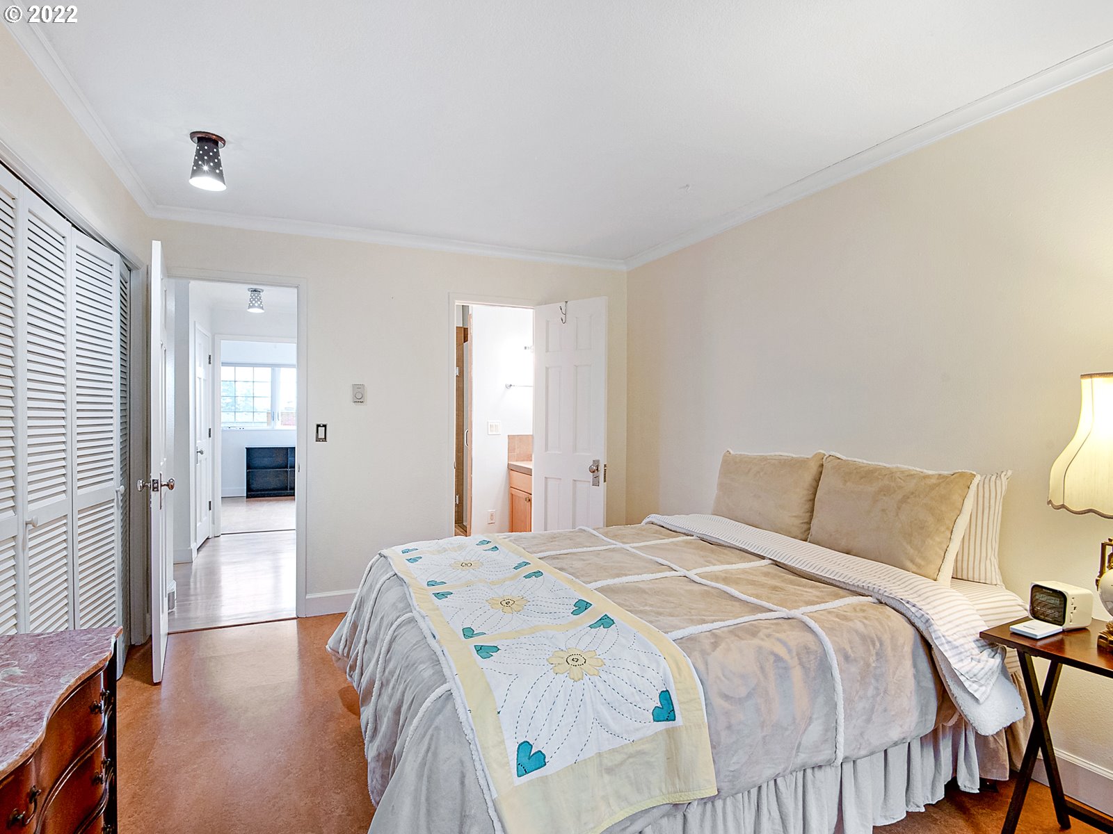 Photo #3: 22419982 Listing 
