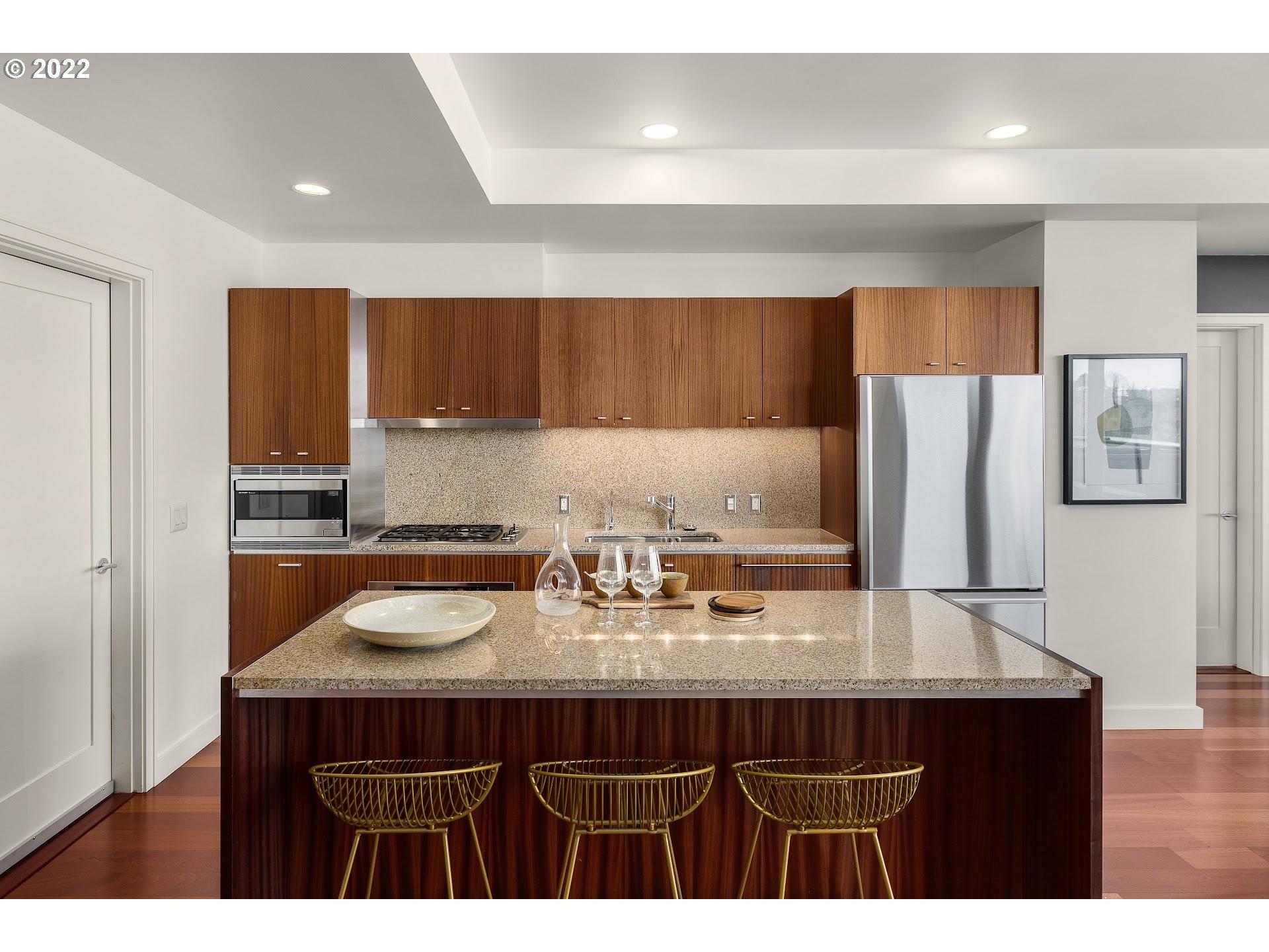 Photo #5: 22428071 Listing 