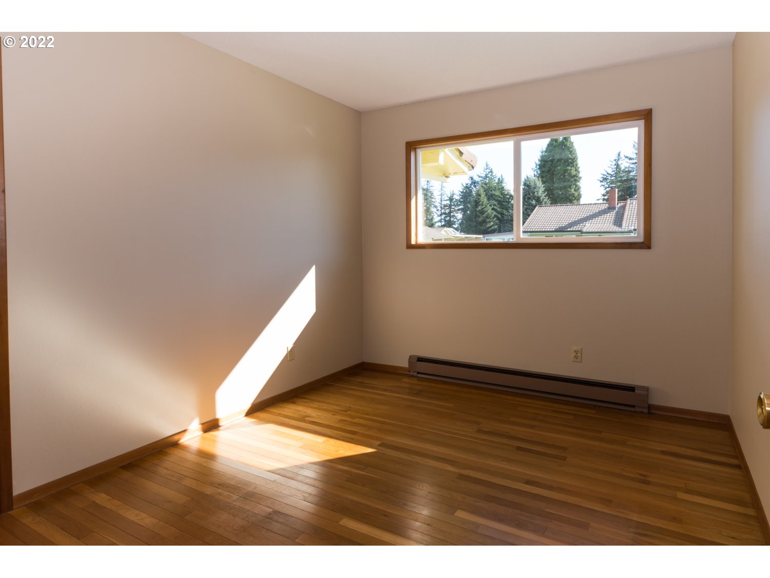 Photo #3: 22429813 Listing 