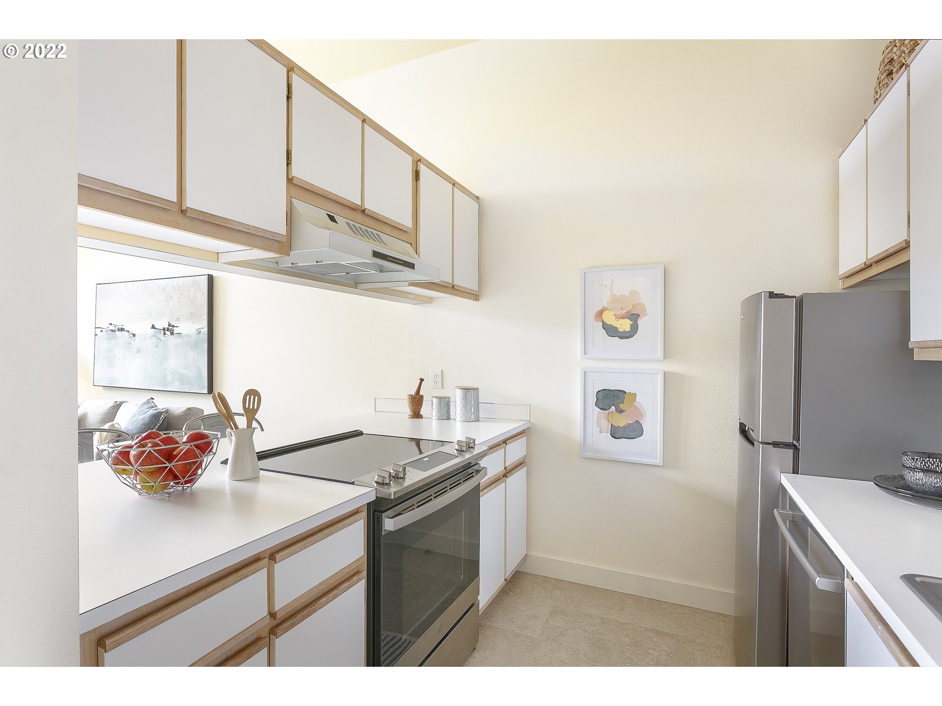 Photo #6: 22435137 Listing 