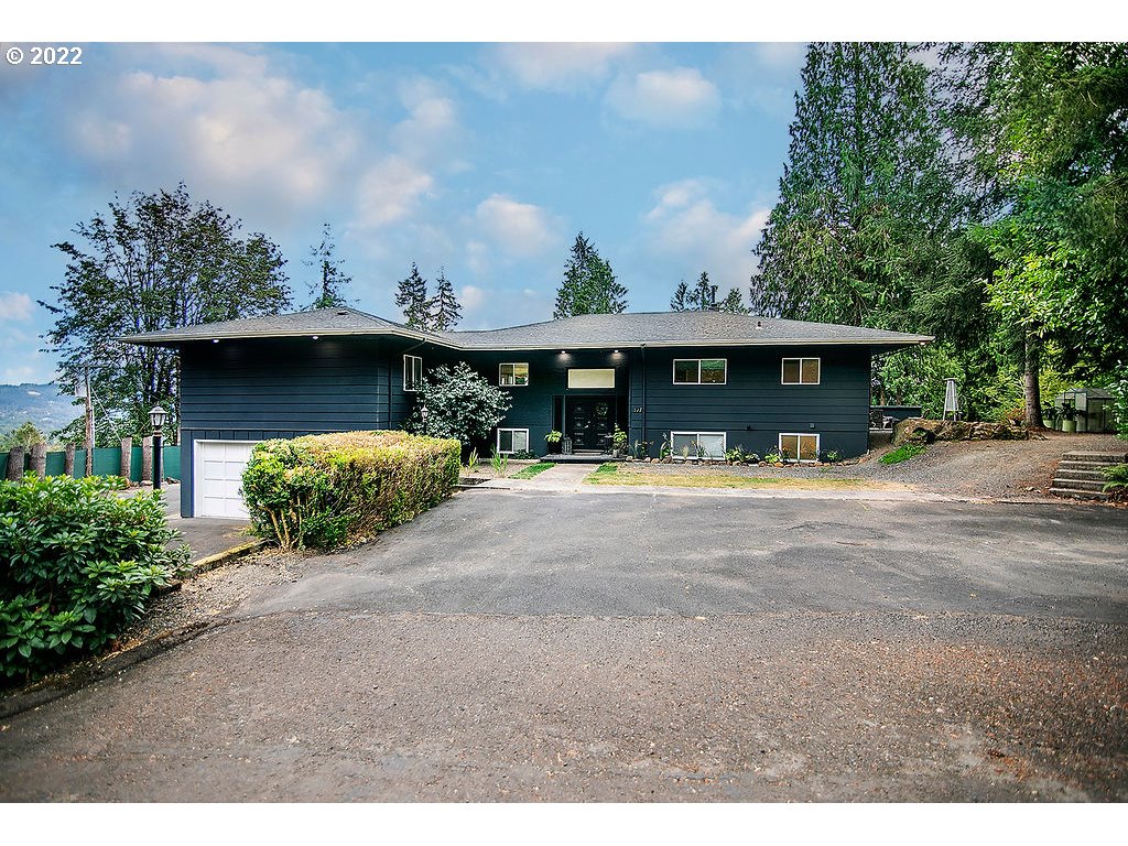 127  Grandview Ter, Longview, WA 98632