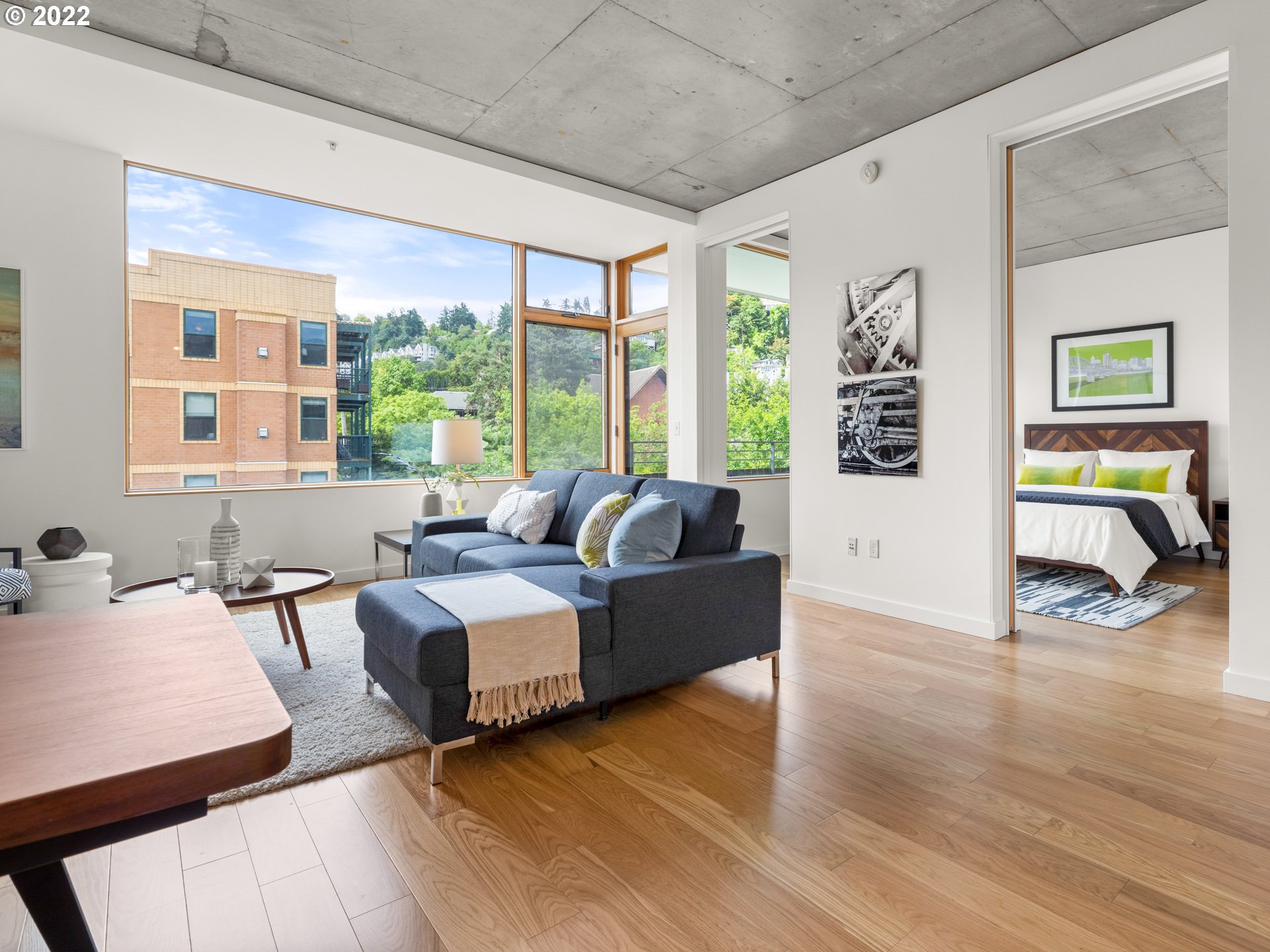 Photo #4: 22438466 Listing 
