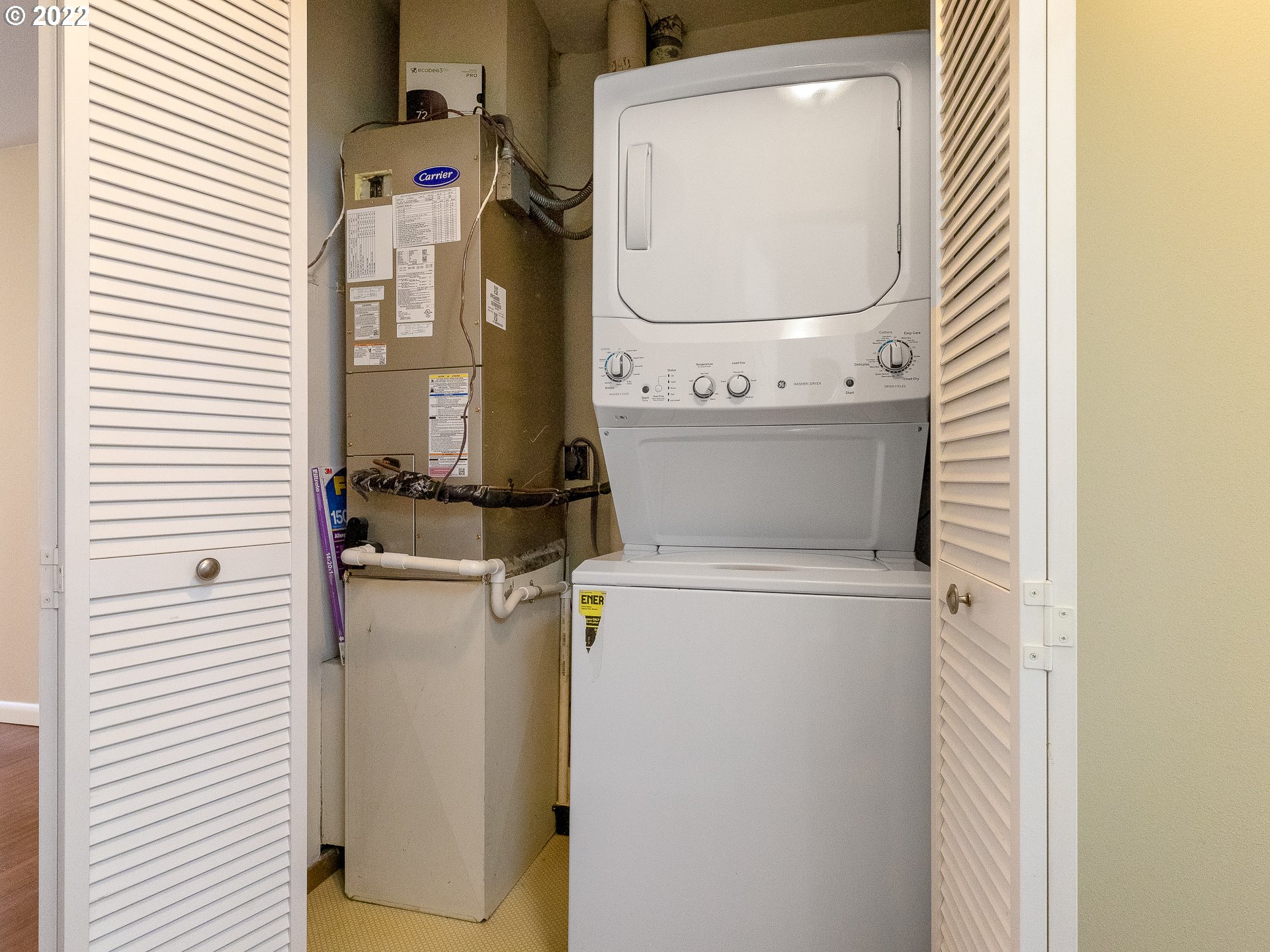 Photo #5: 22439340 Listing 
