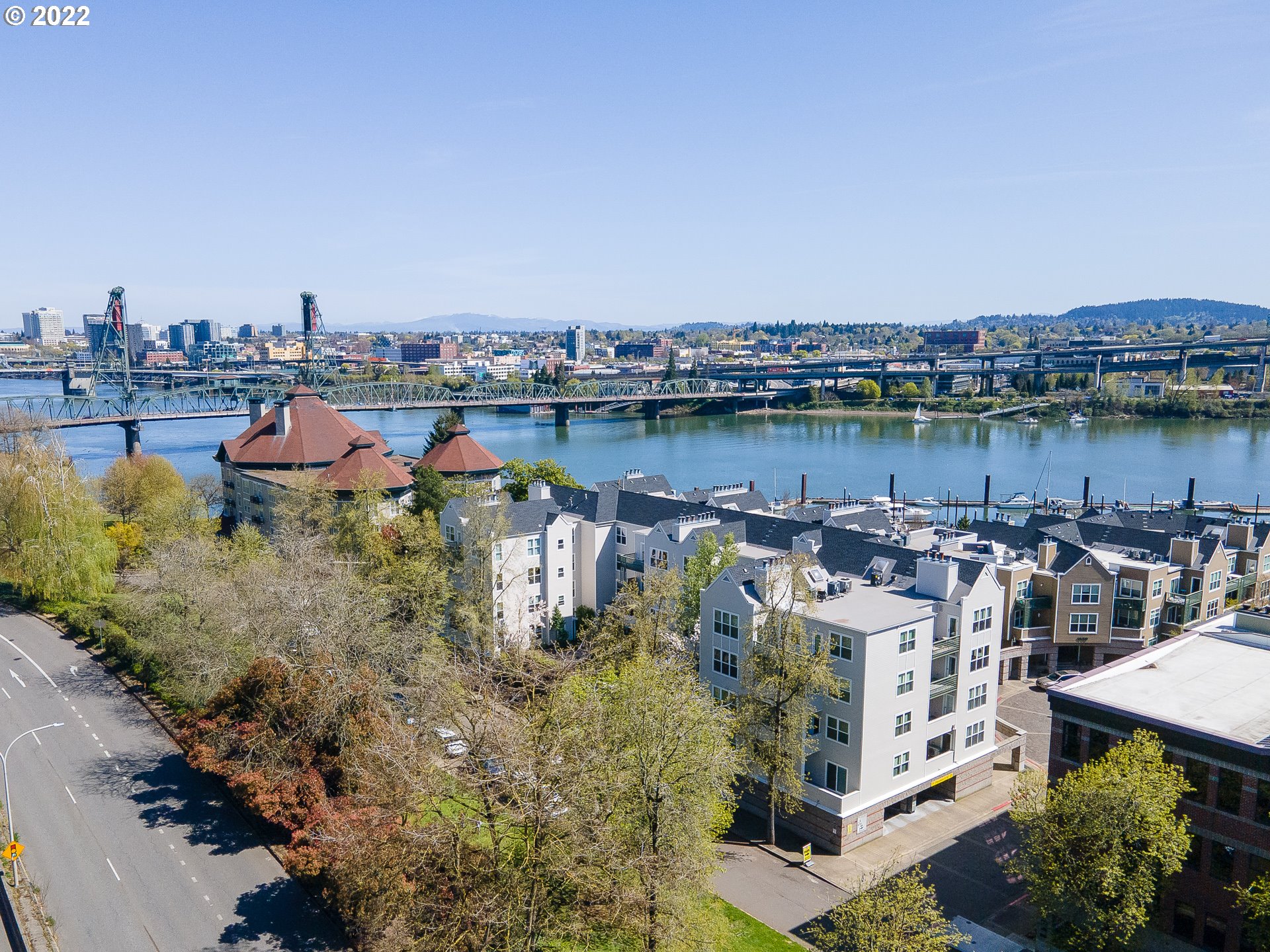Photo #6: 22439340 Listing 