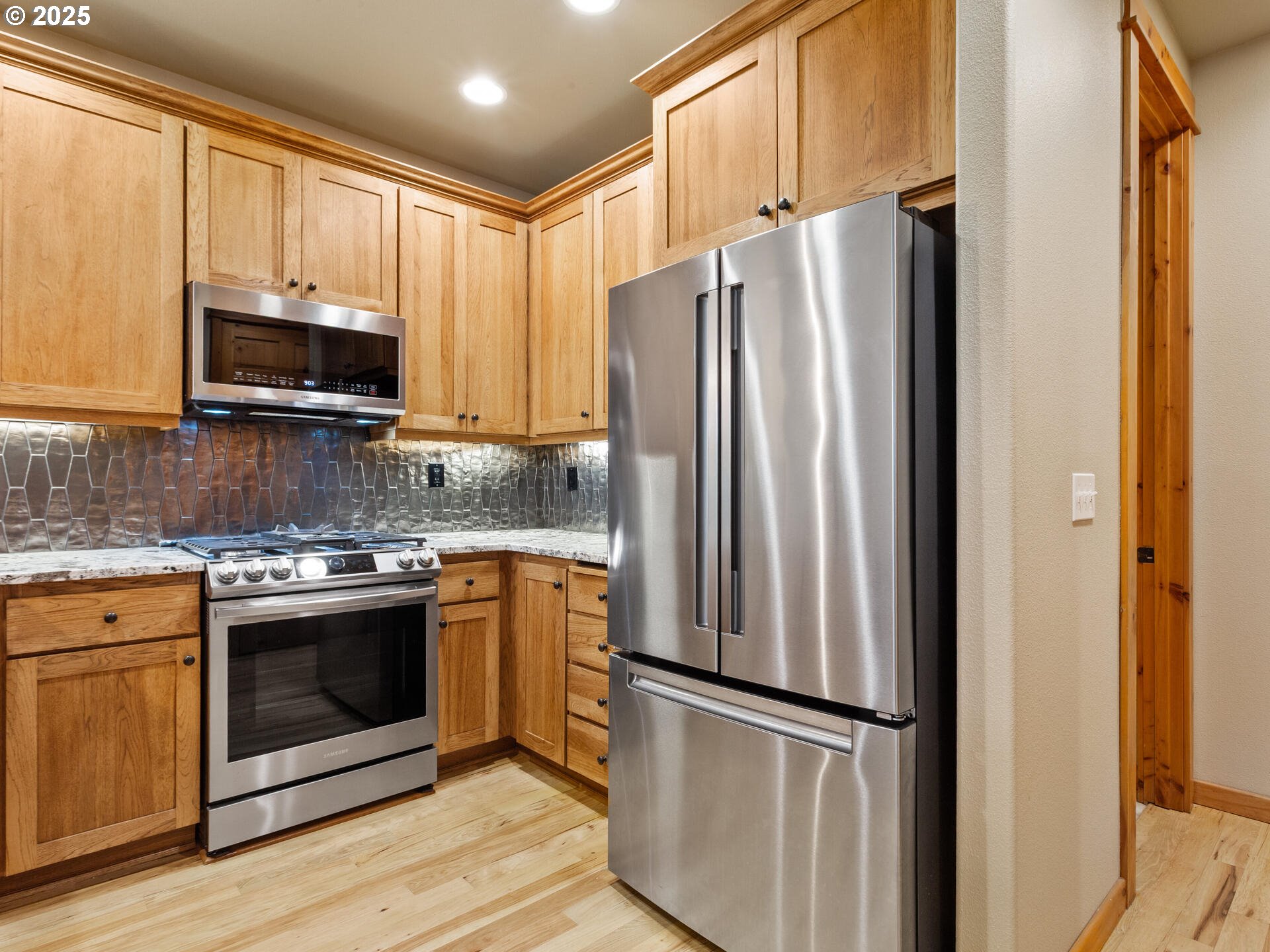 Photo #15: 224399588 Listing: Photo #15