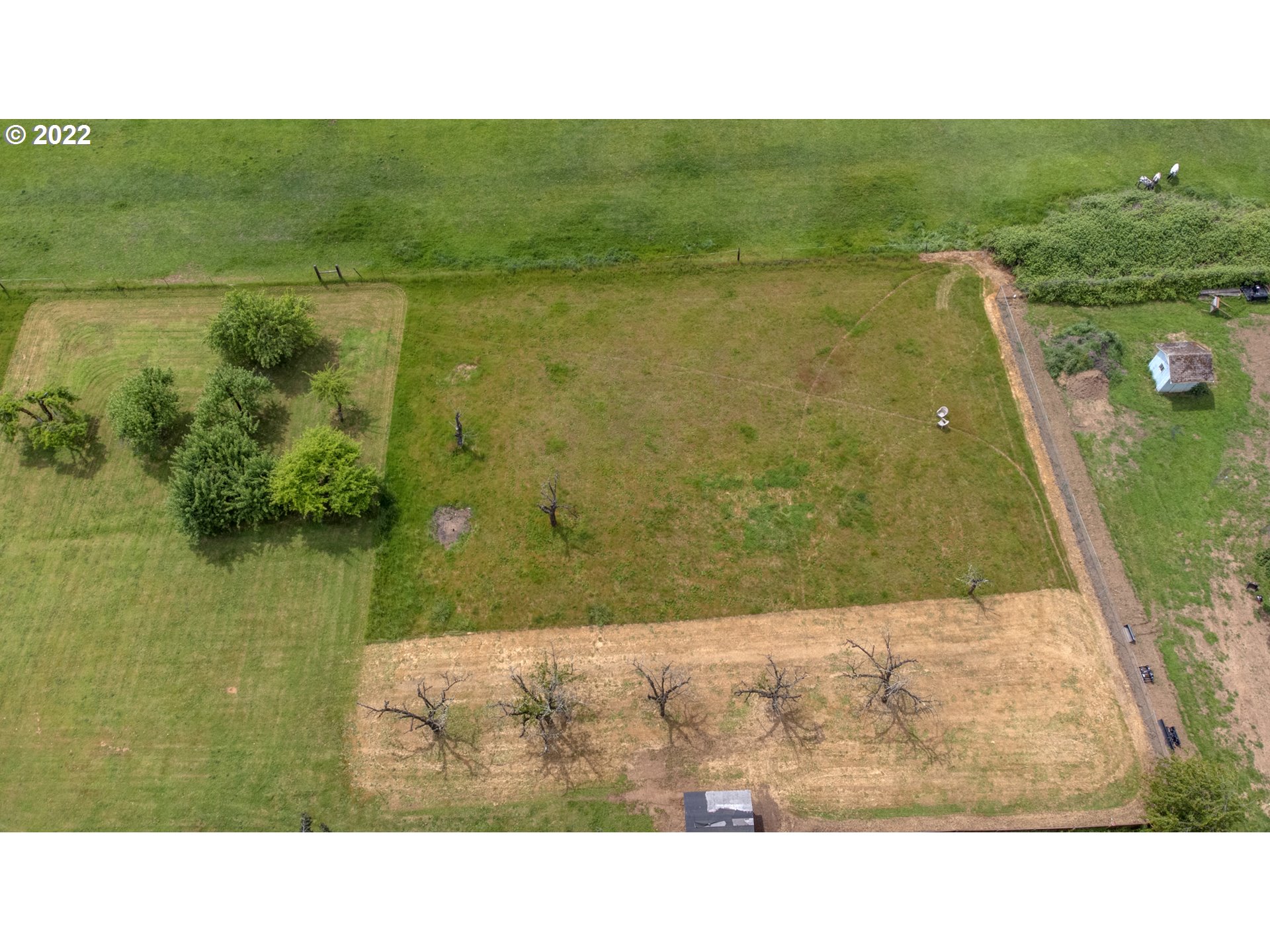 Beautiful flat buildable rural residential lot .44 acres in Alvadore near Fern Ridge Lake.  Land in this area does not come on the market often.  This lot has pastoral views as well as sunset views.  County road platted at back of lot.  Septic and well are not in, neighboring homes have standard septic and water, electric is near by.