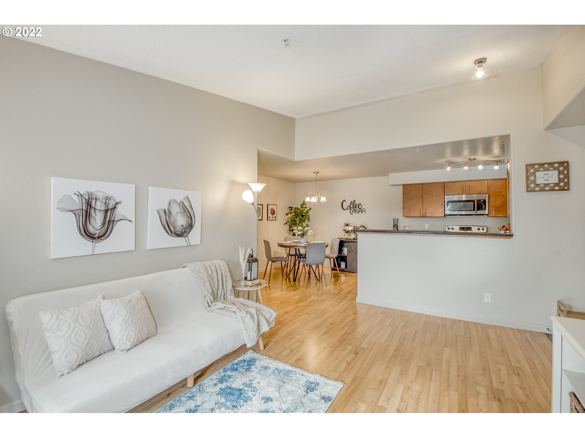 Photo #5: 22442333 Listing 
