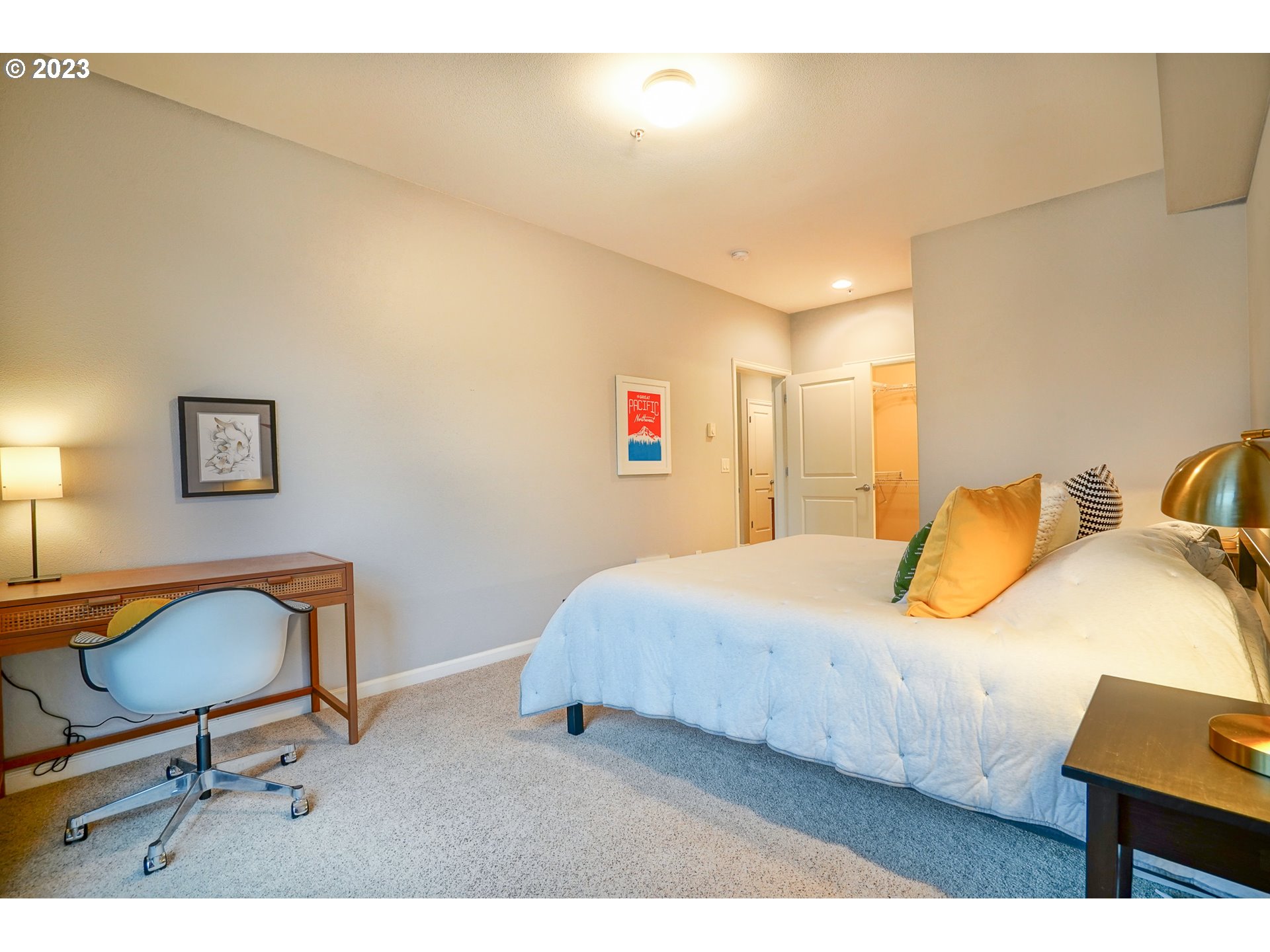 Photo #6: 22443466 Listing 