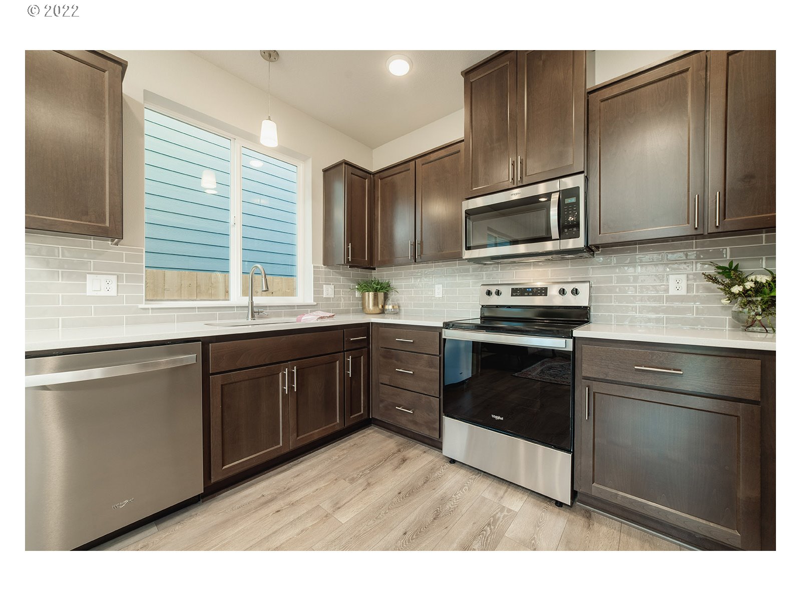 Photo #4: 22449798 Listing 