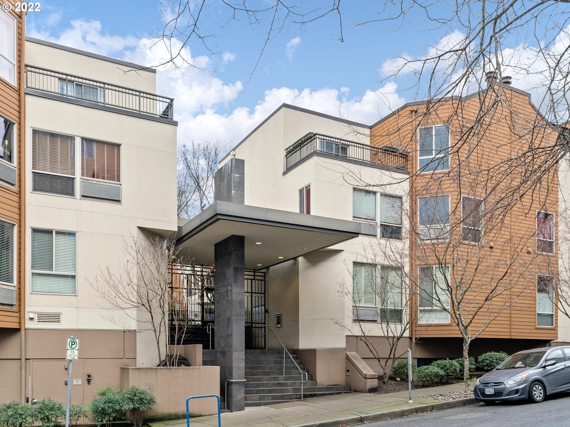 Photo #3: 22452189 Listing 