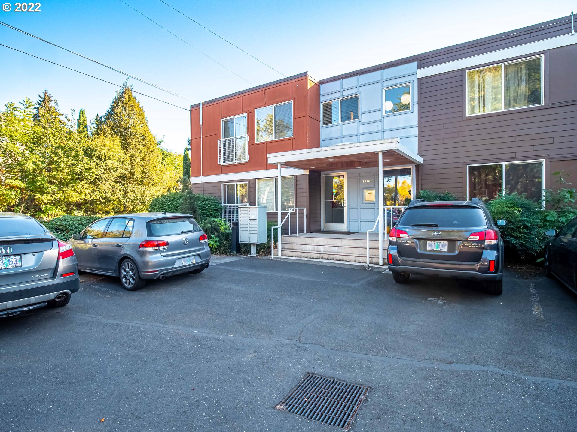 Photo #5: 22460807 Listing 
