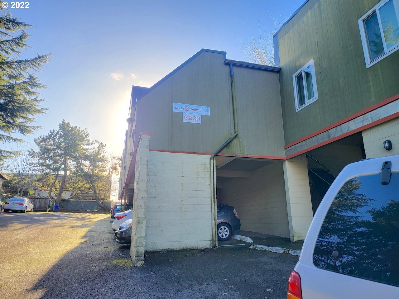 Photo #3: 22461683 Listing 
