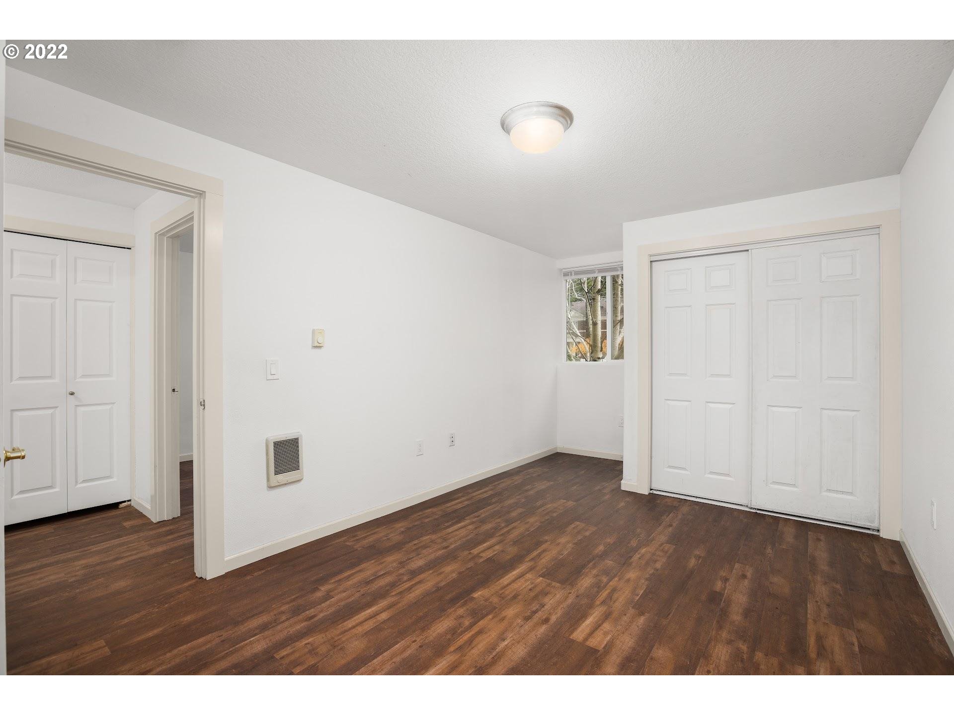 Photo #5: 22472995 Listing 