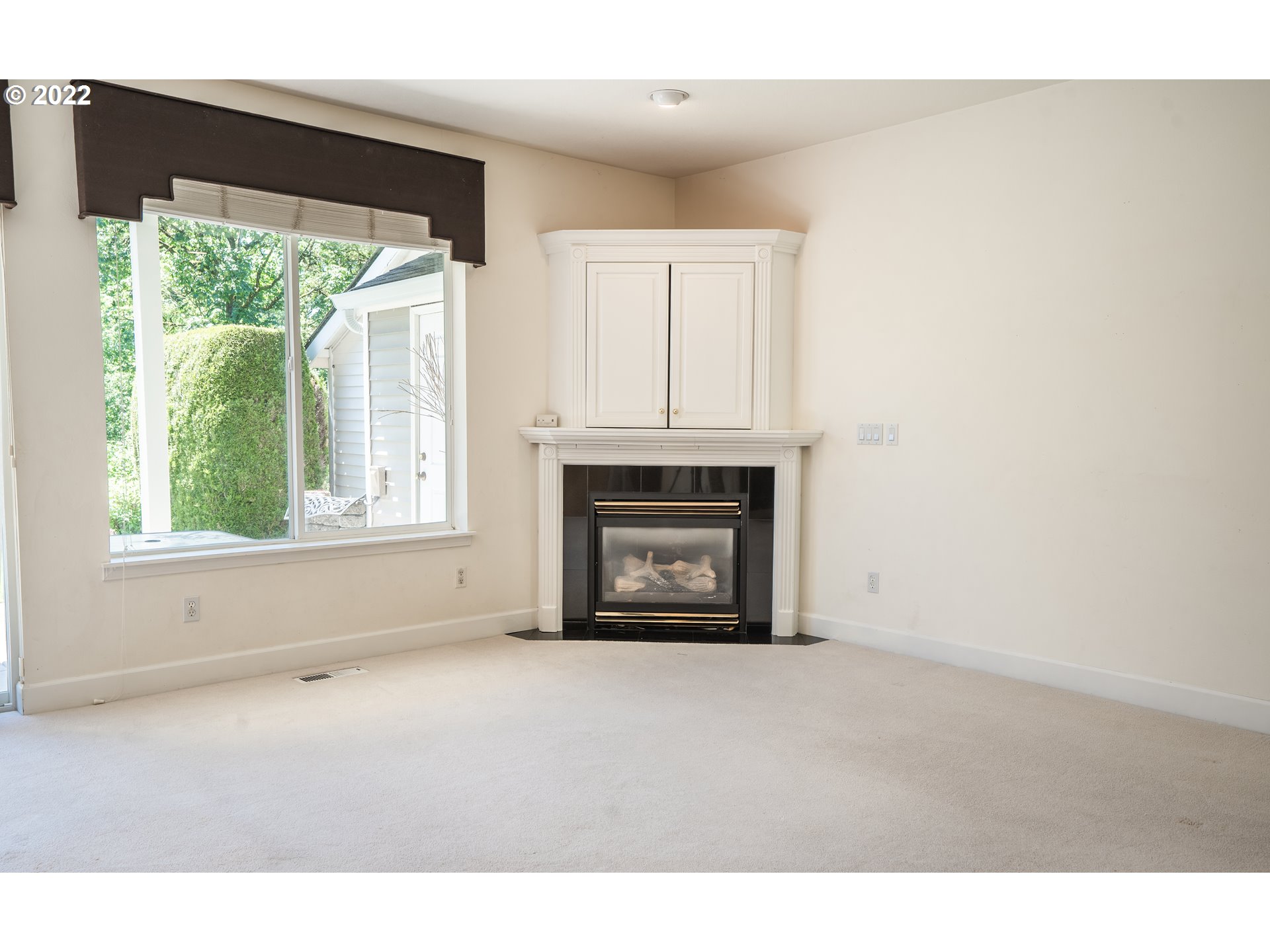Photo #4: 22475581 Listing 