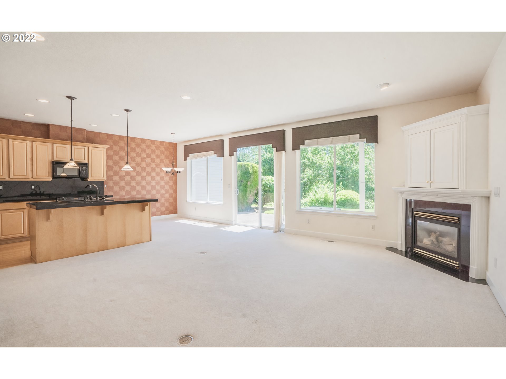 Photo #5: 22475581 Listing 