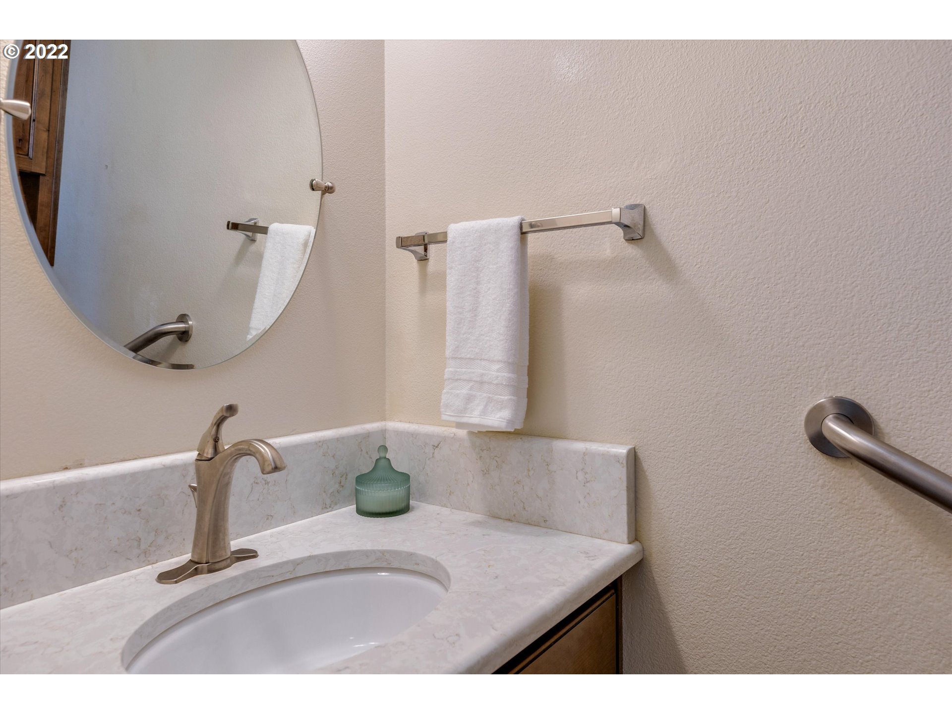 Photo #4: 22478266 Listing 