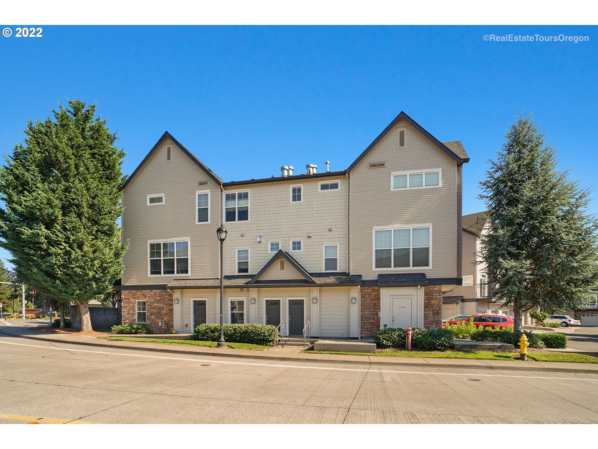 Photo #3: 22479711 Listing 
