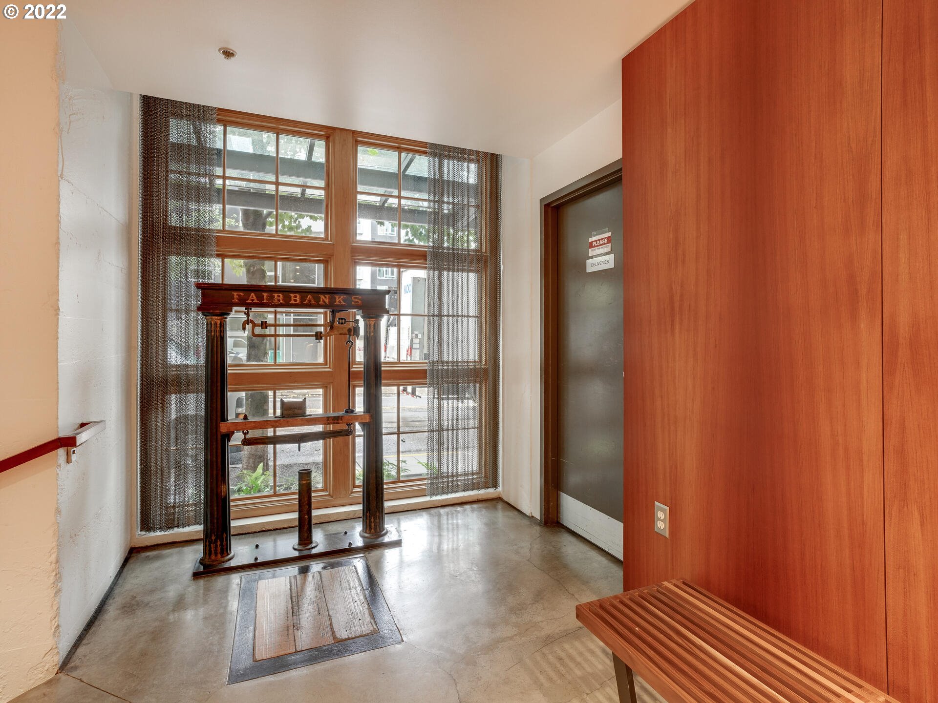 Photo #6: 22480587 Listing 