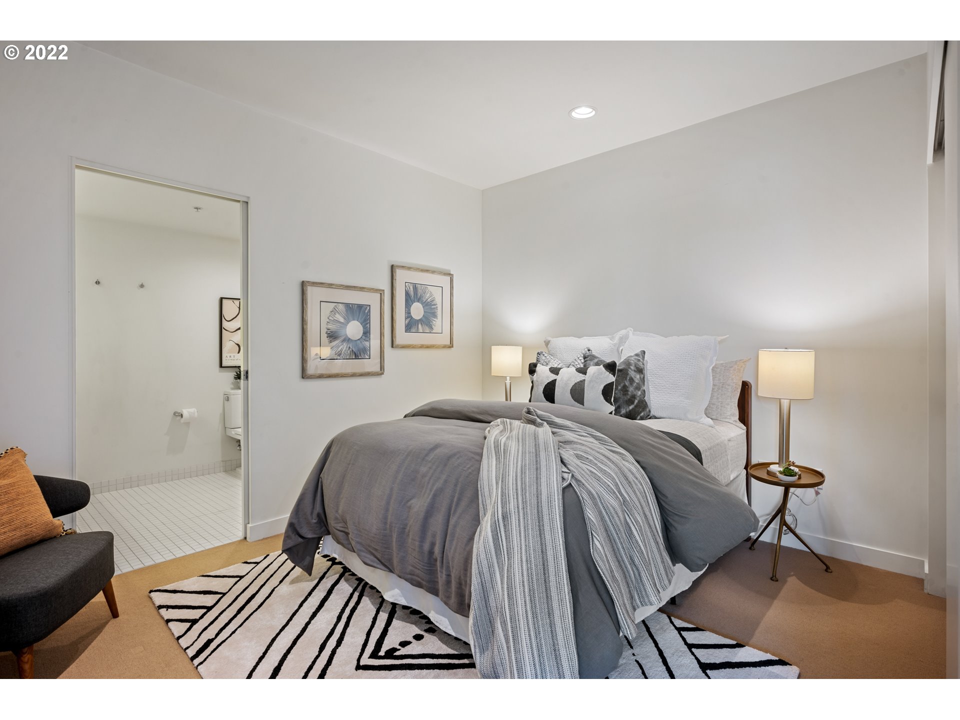 Photo #4: 22481211 Listing 