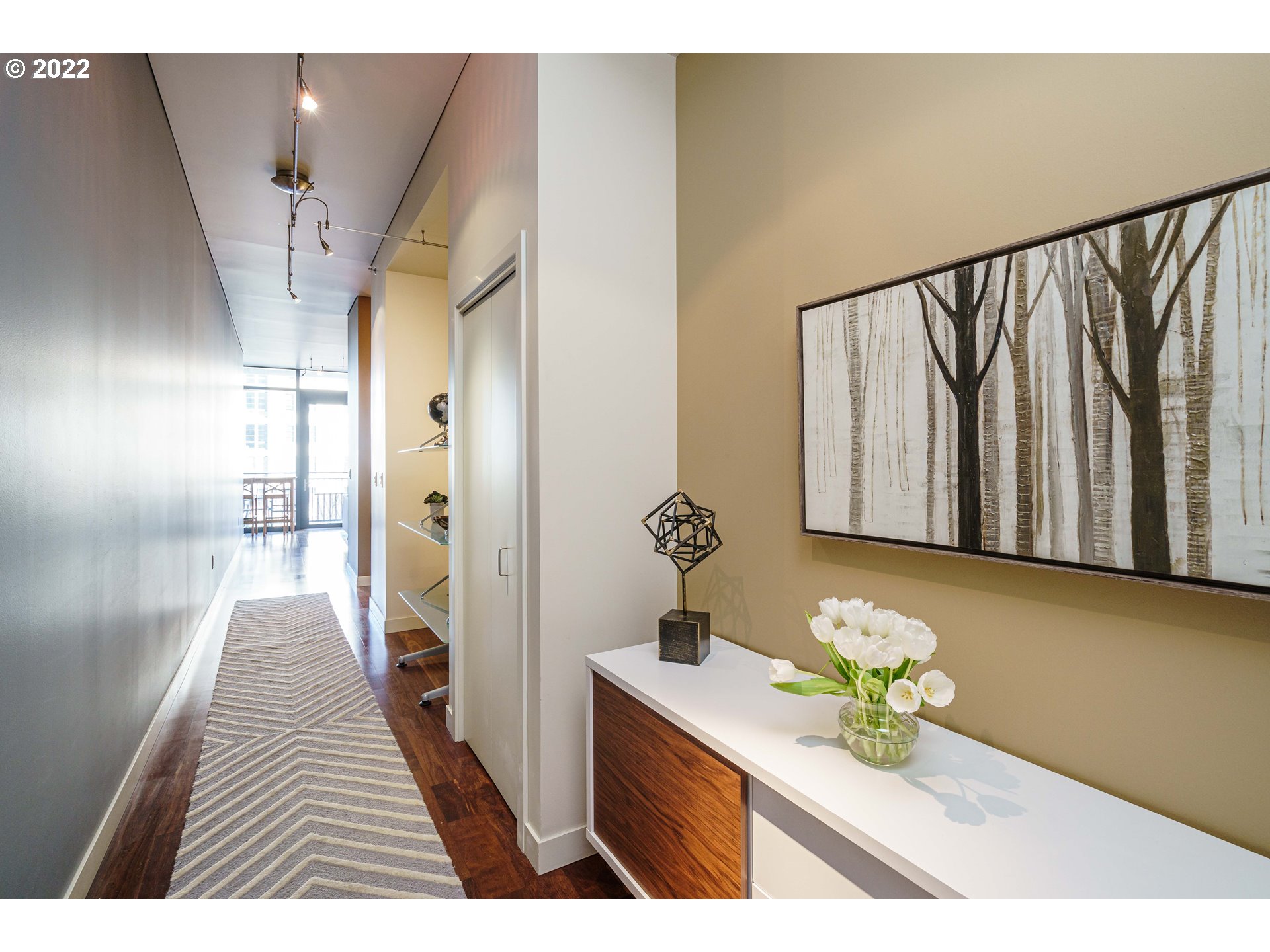 Photo #4: 22484247 Listing 