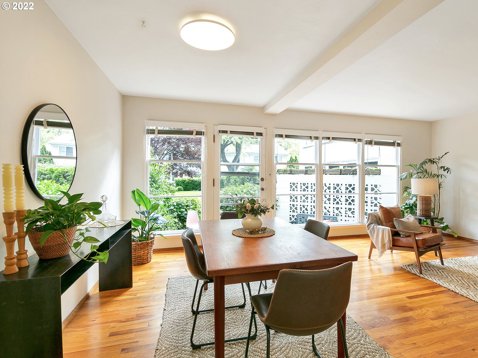 Photo #5: 22485881 Listing 