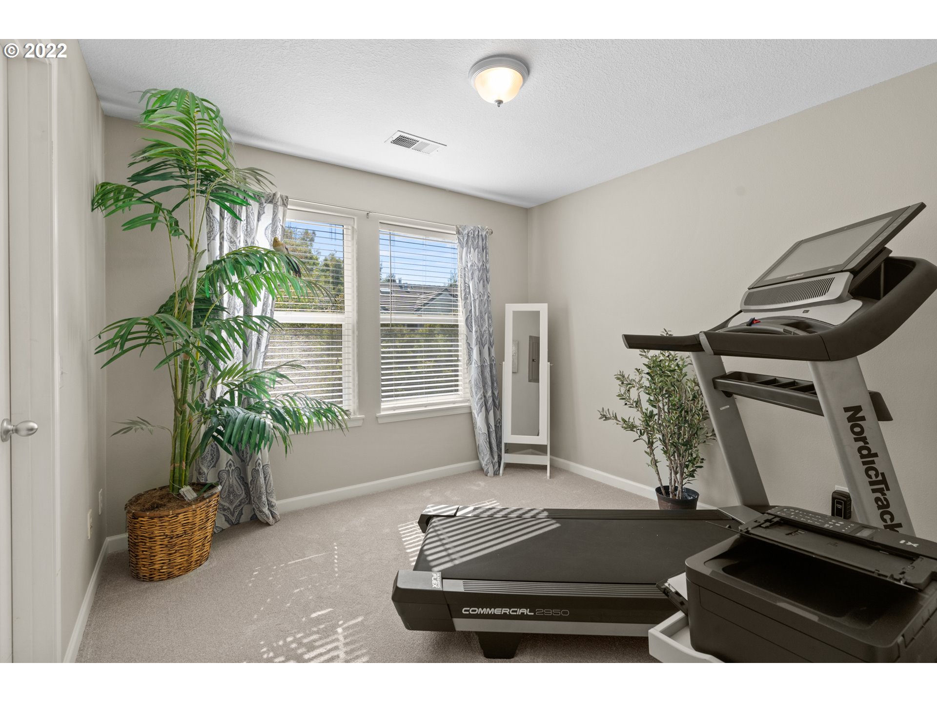 Photo #3: 22492002 Listing 