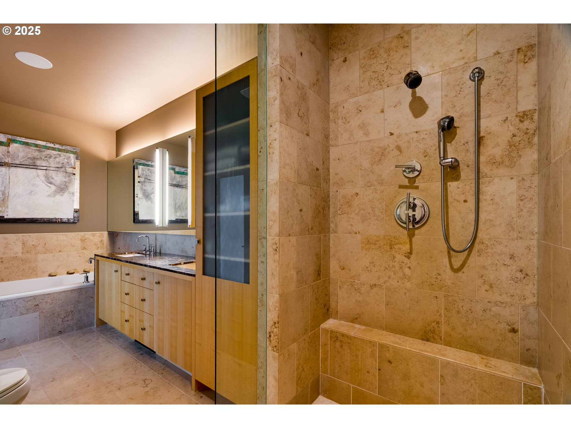 Photo #9: 224961789 Listing: Photo #9