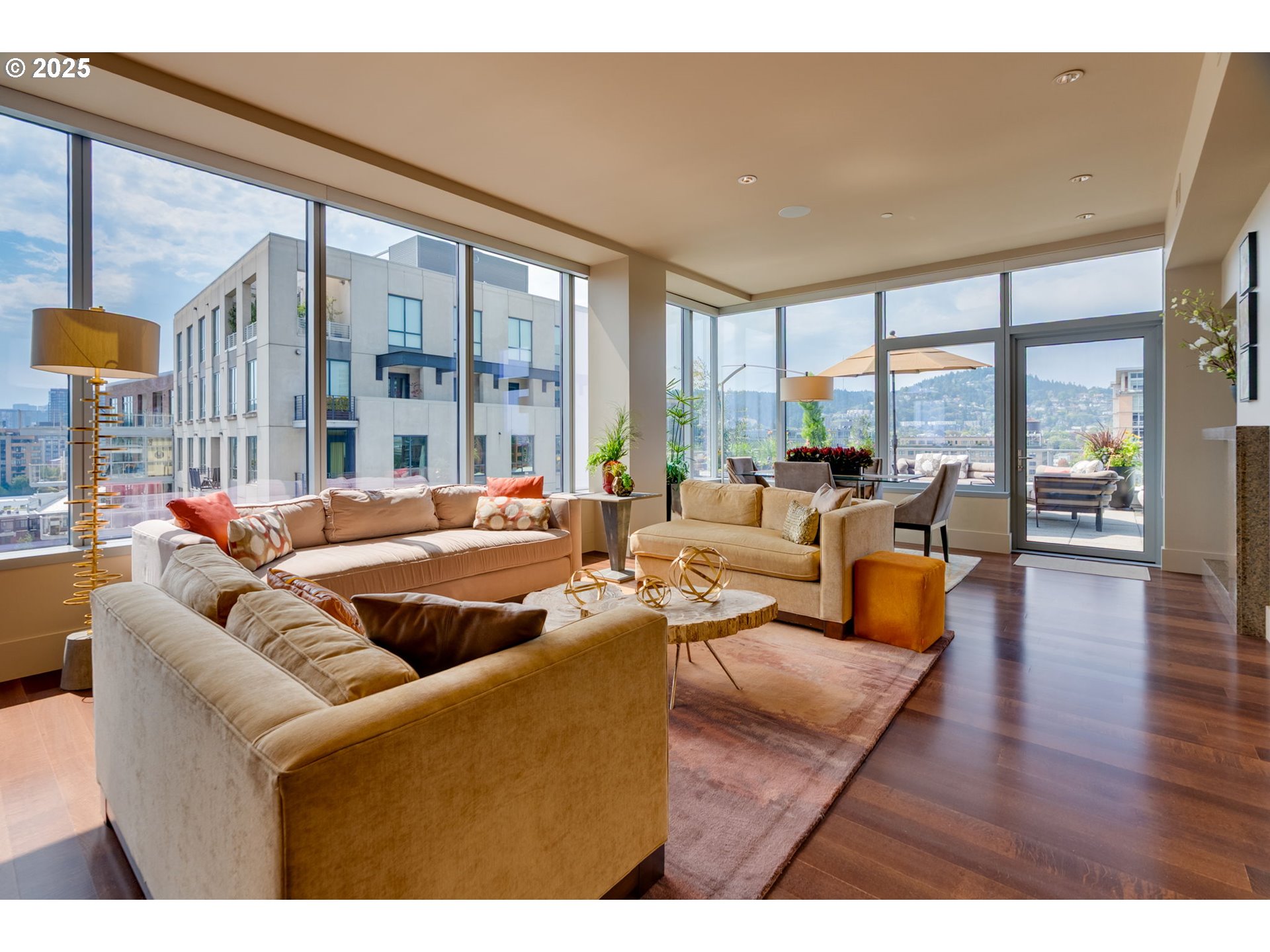Photo #2: 224961789 Listing 