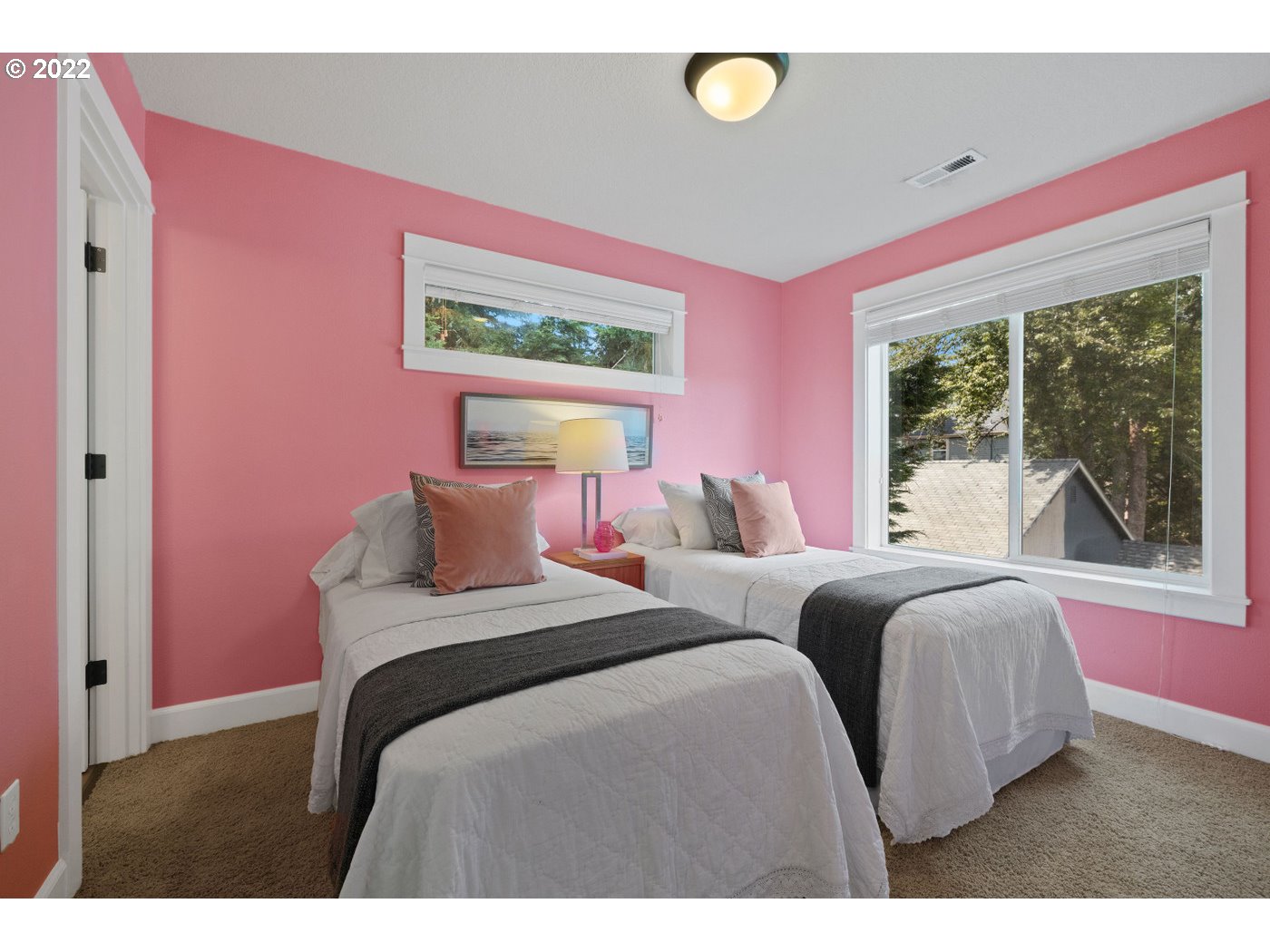 Photo #2: 22497207 Listing 