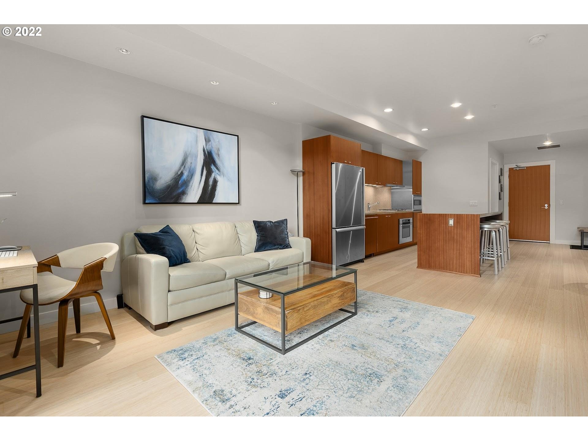 Photo #4: 22498889 Listing 