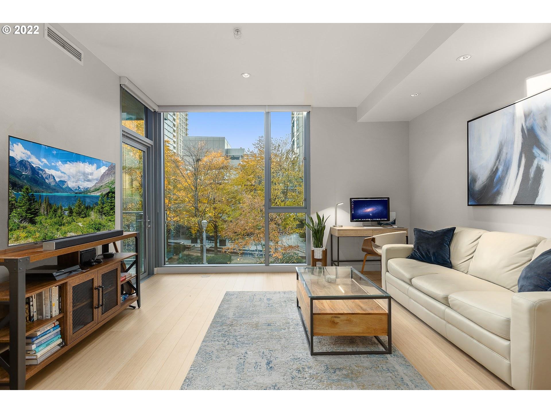 Photo #2: 22498889 Listing 