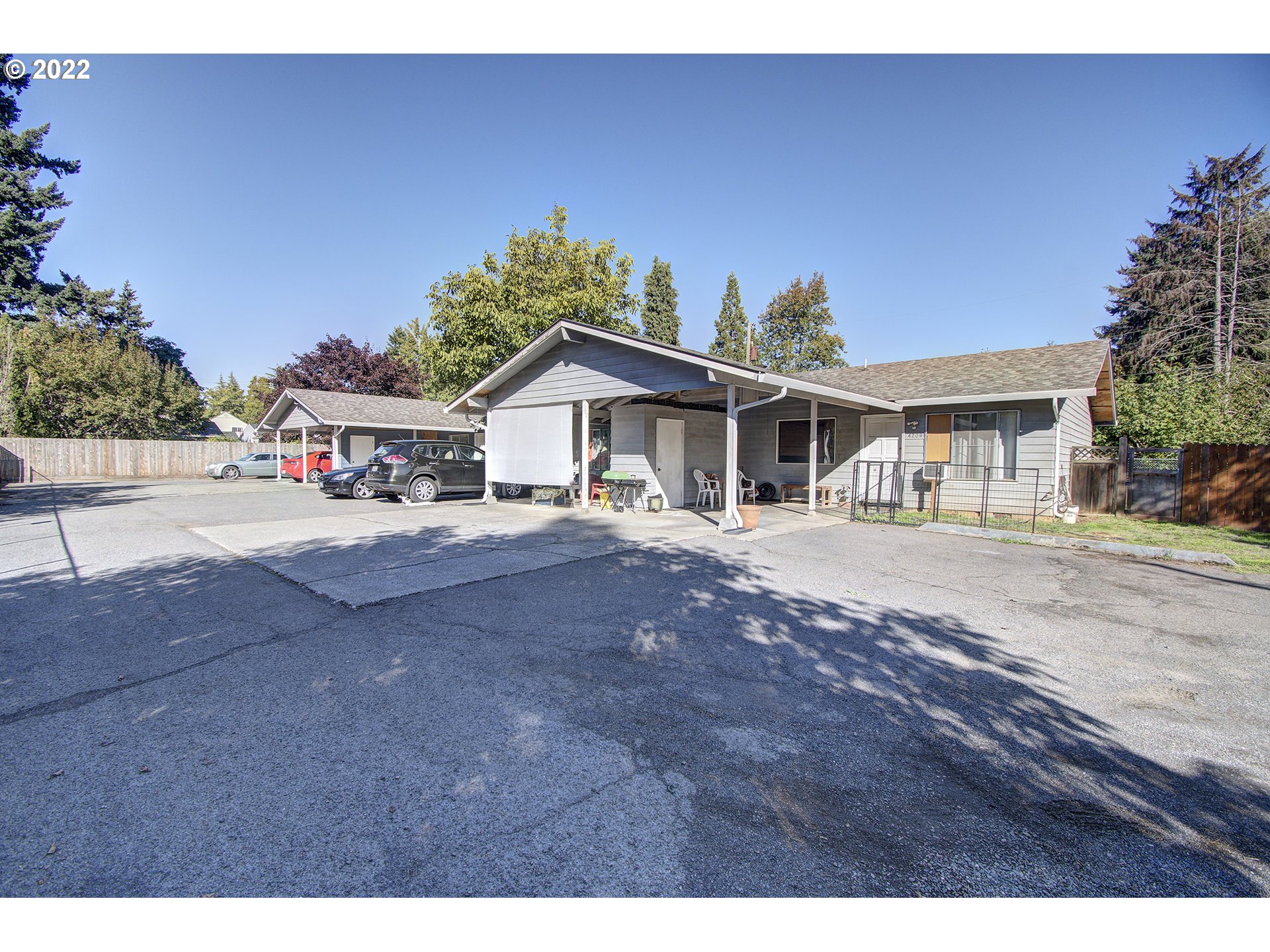 4208 E 17th St, Vancouver, WA 98661