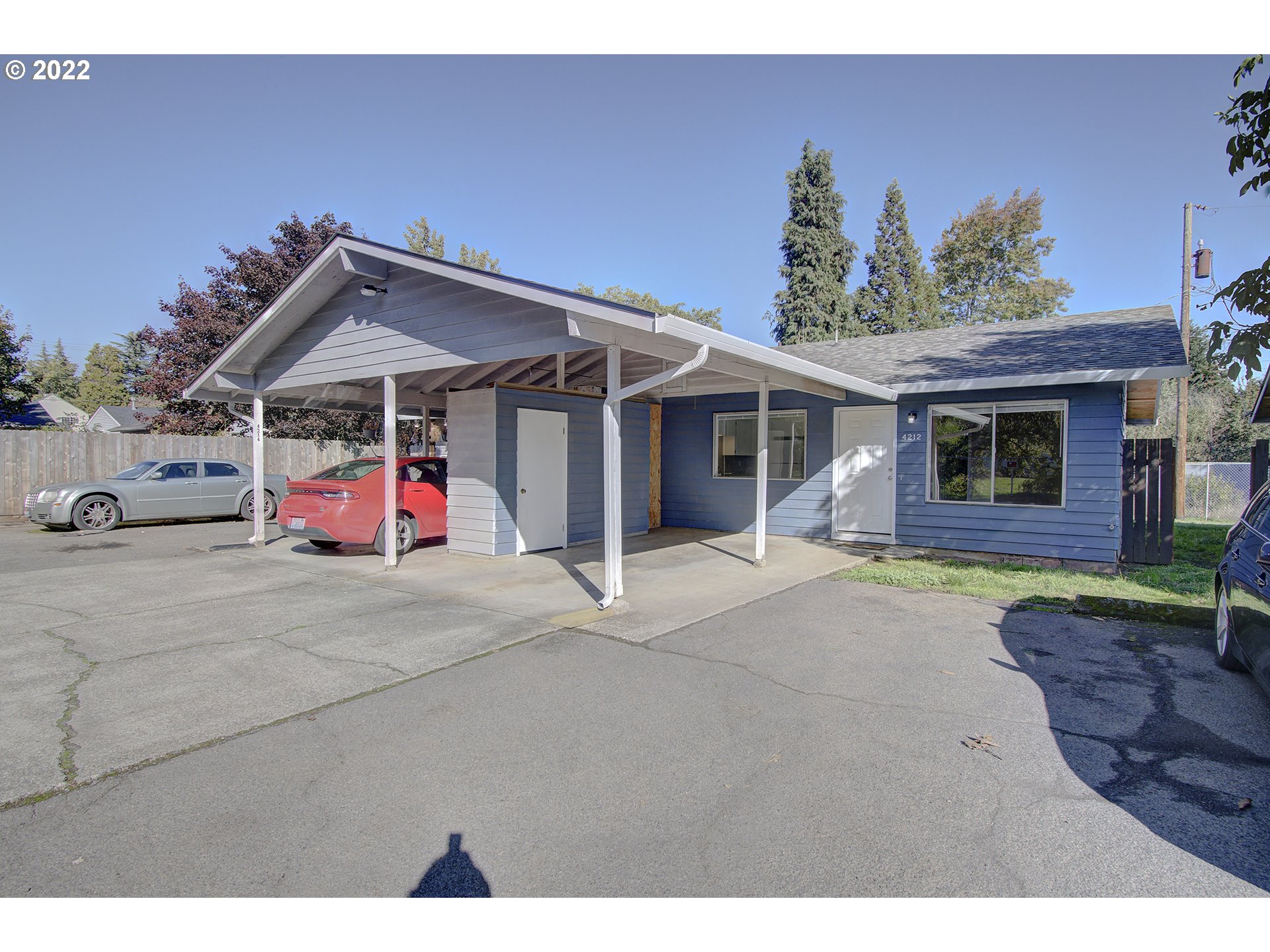 4208 E 17th St, Vancouver, WA 98661