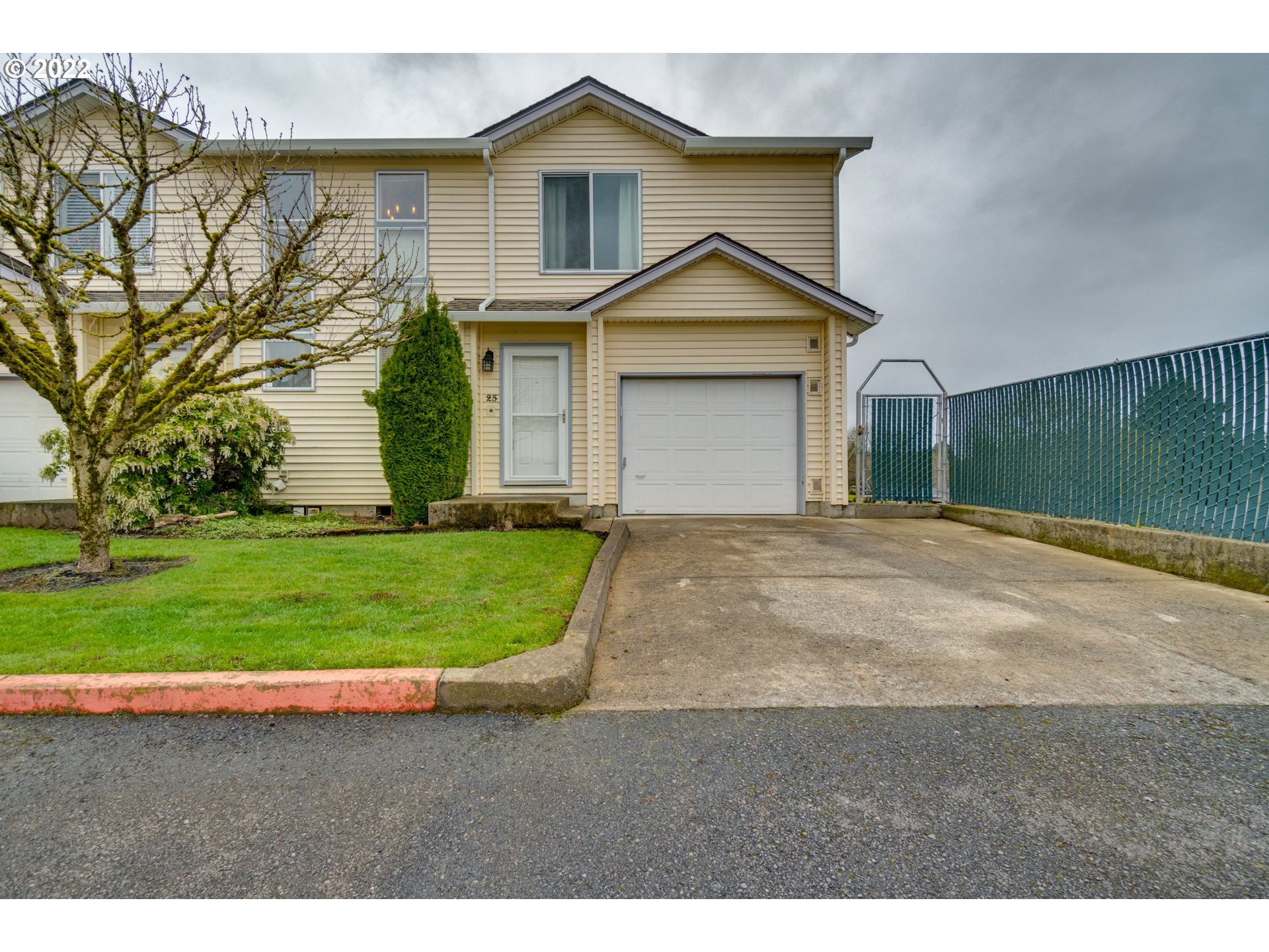 Photo #2: 22499893 Listing 